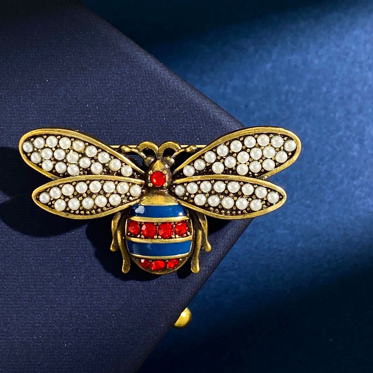 Gvc*1 Bee Series Pearl Red D1am0nd Bee Brooch Gold For Women