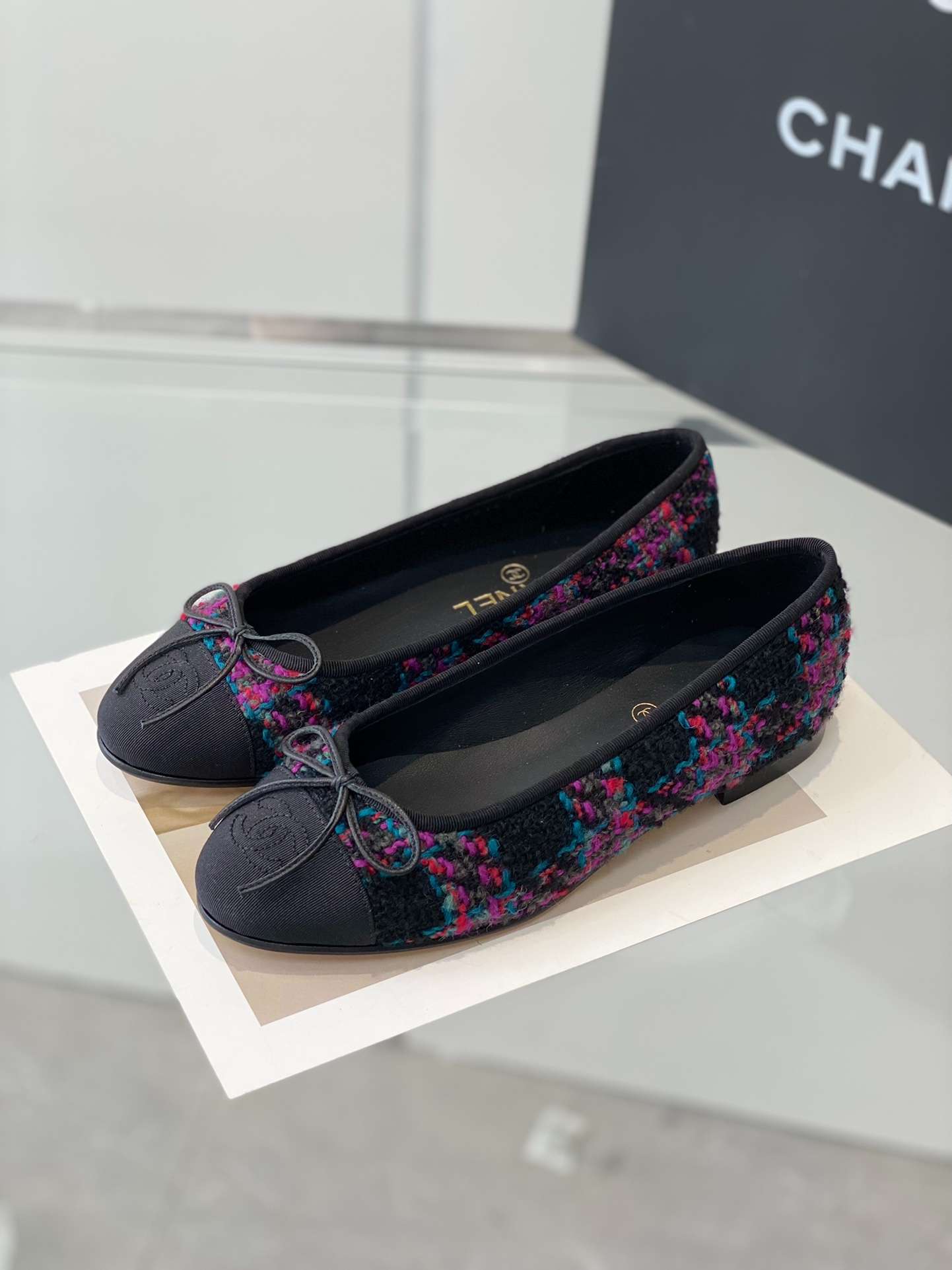 Ch**el Ballet Flats Black For Women