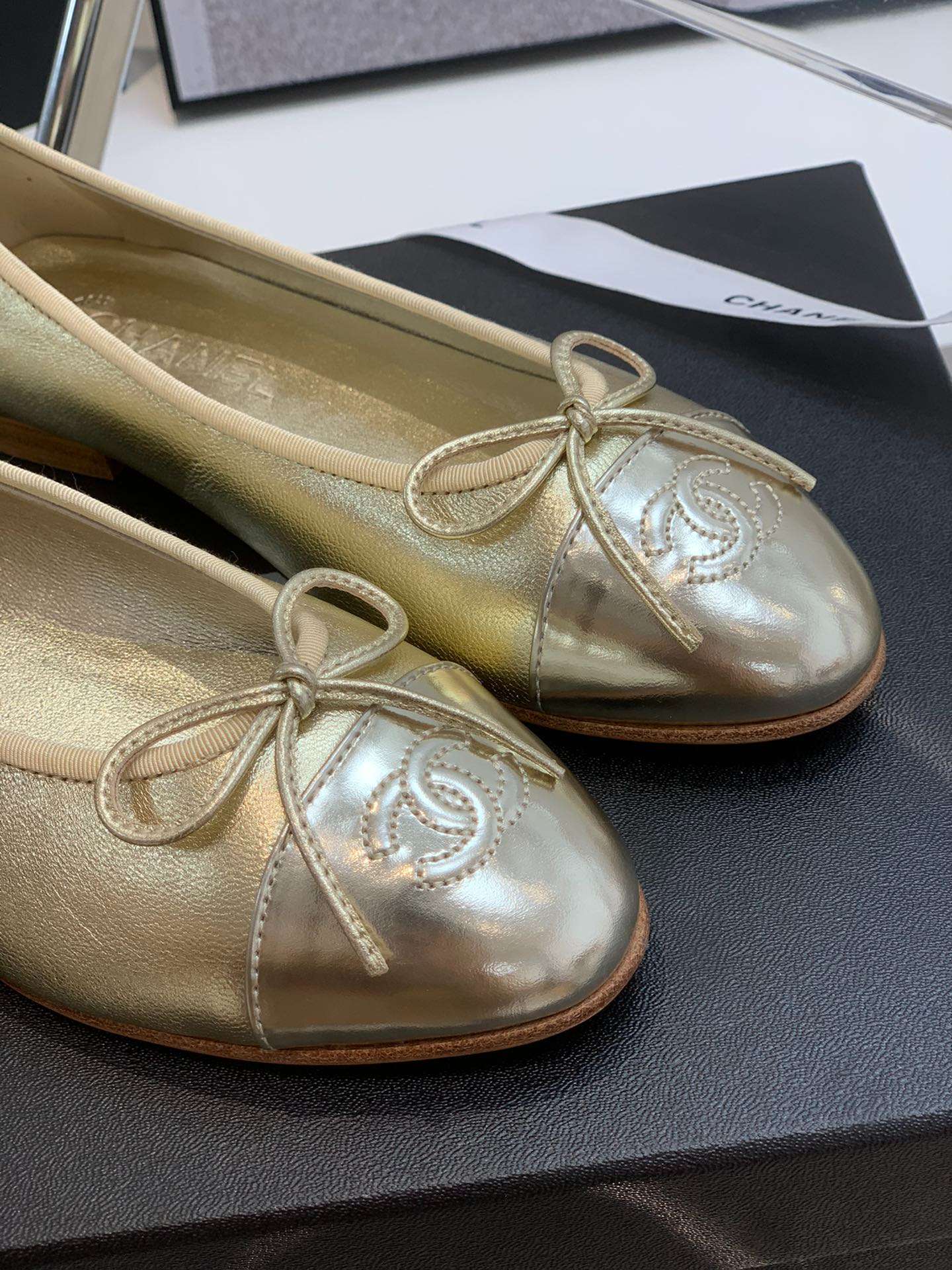 Ch**el Ballet Flats Gold For Women