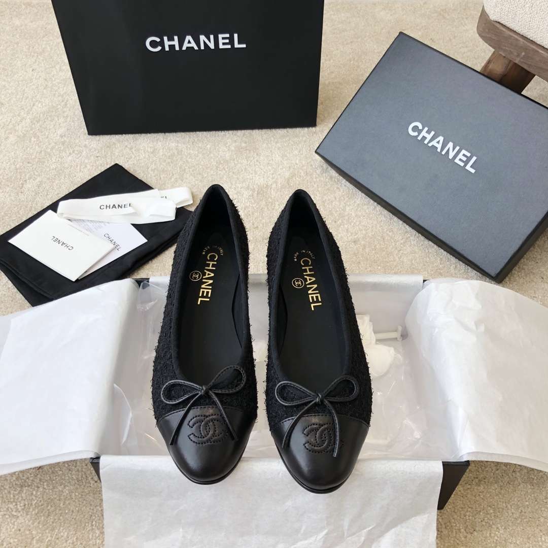 Ch**el Ballet Flats Black For Women