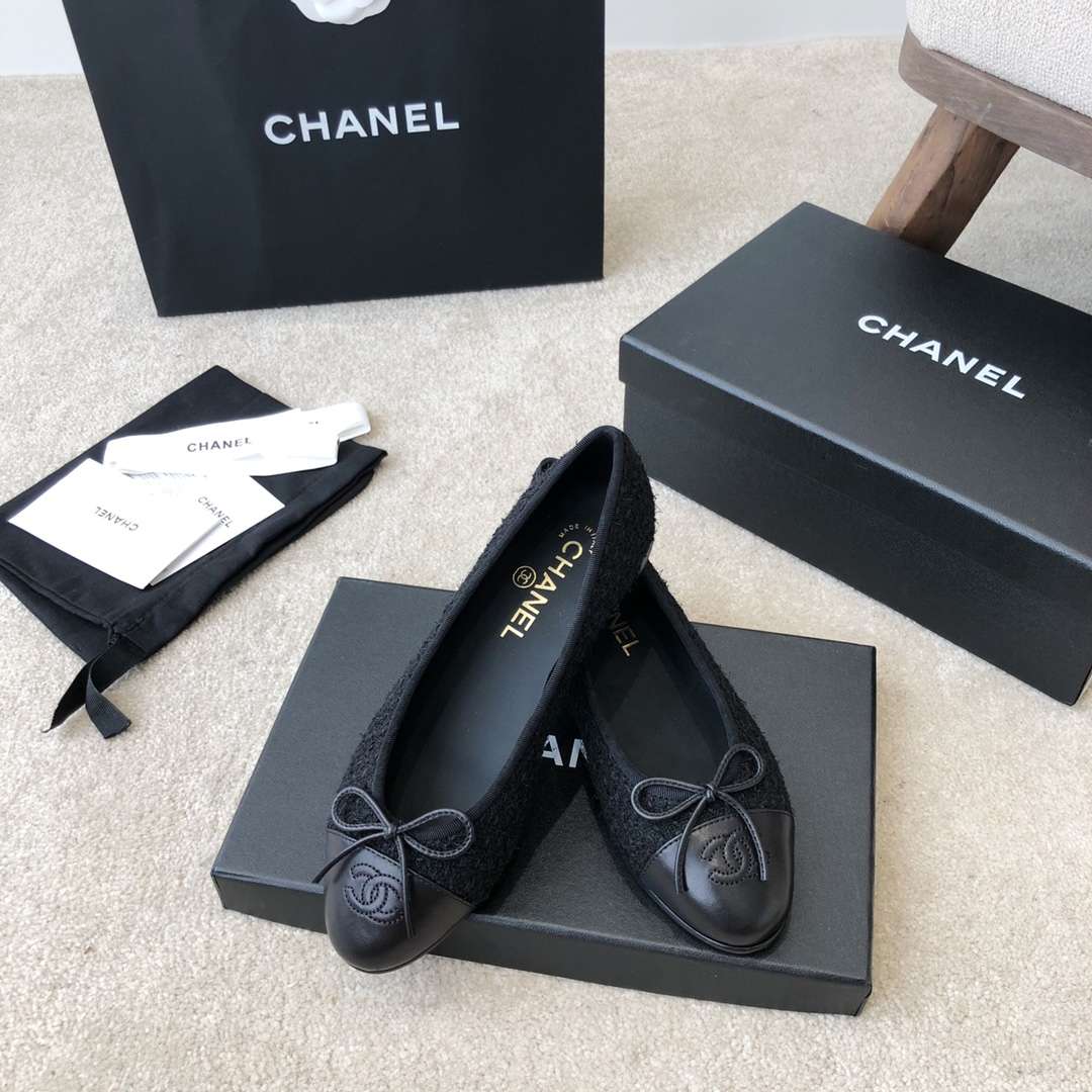 Ch**el Ballet Flats Black For Women