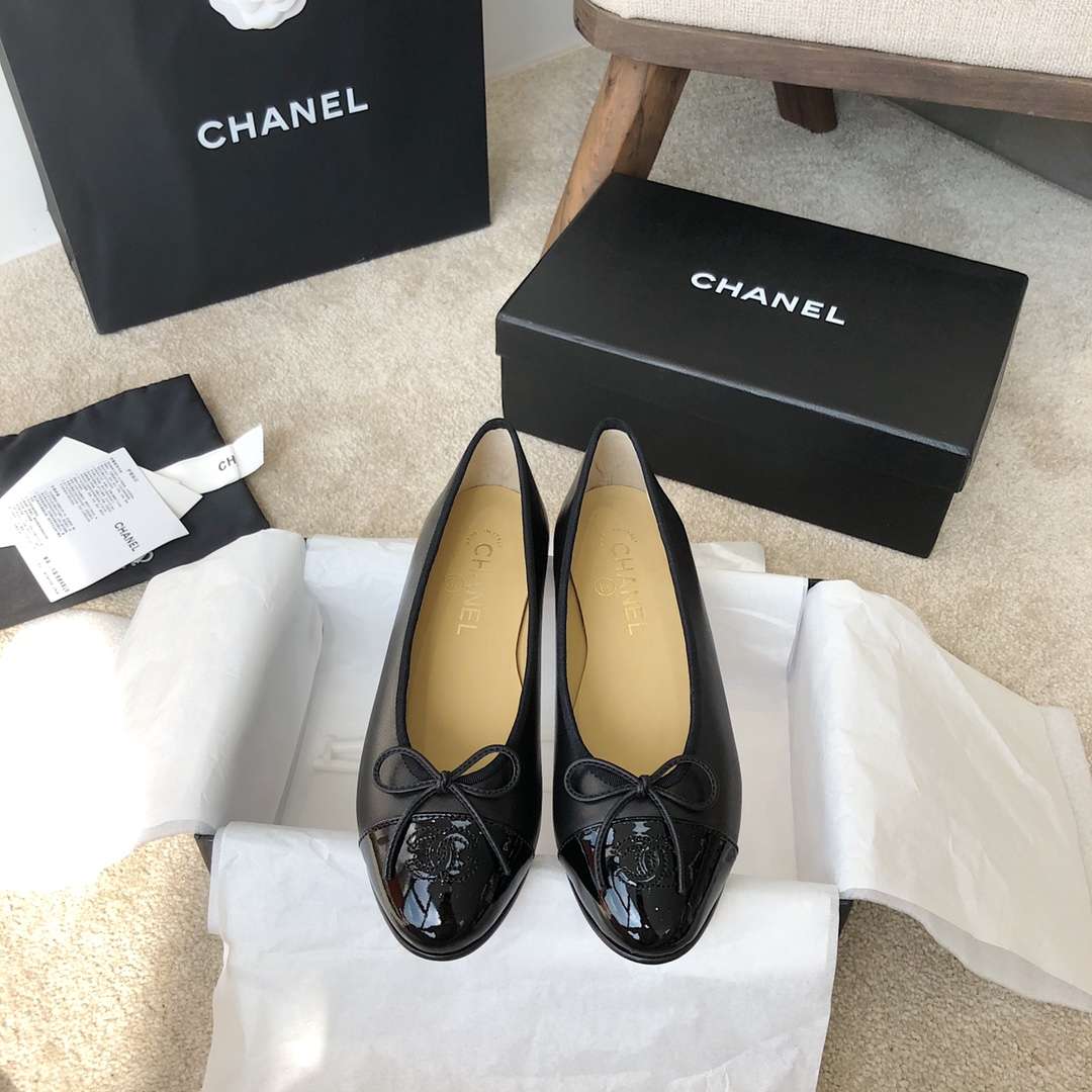 Ch**el Ballet Flats Black For Women