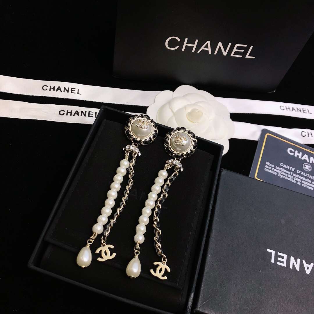 Ch**el Small Fragrant Pearl Earrings White For Women