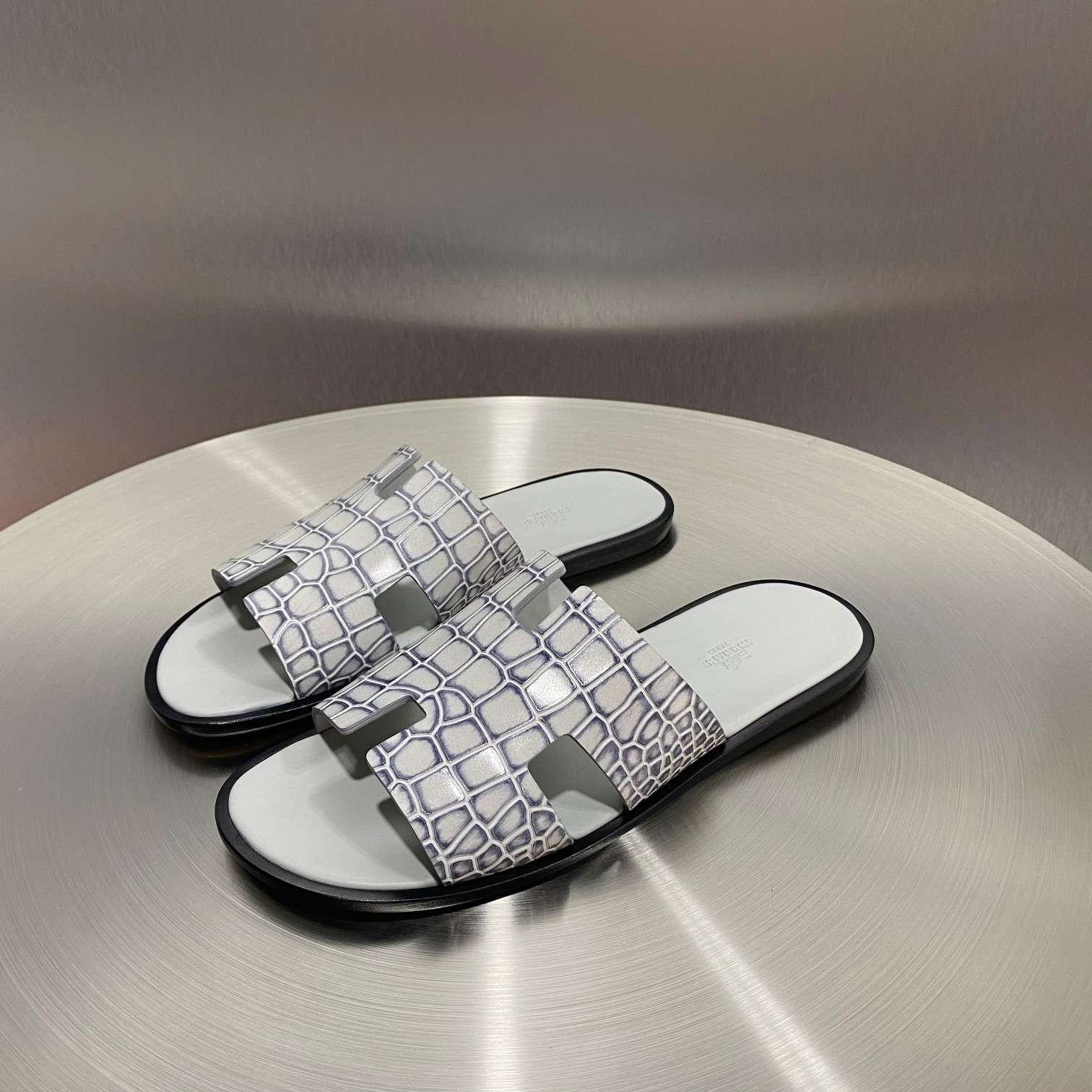 H**me5 Oran Sandal White For Men