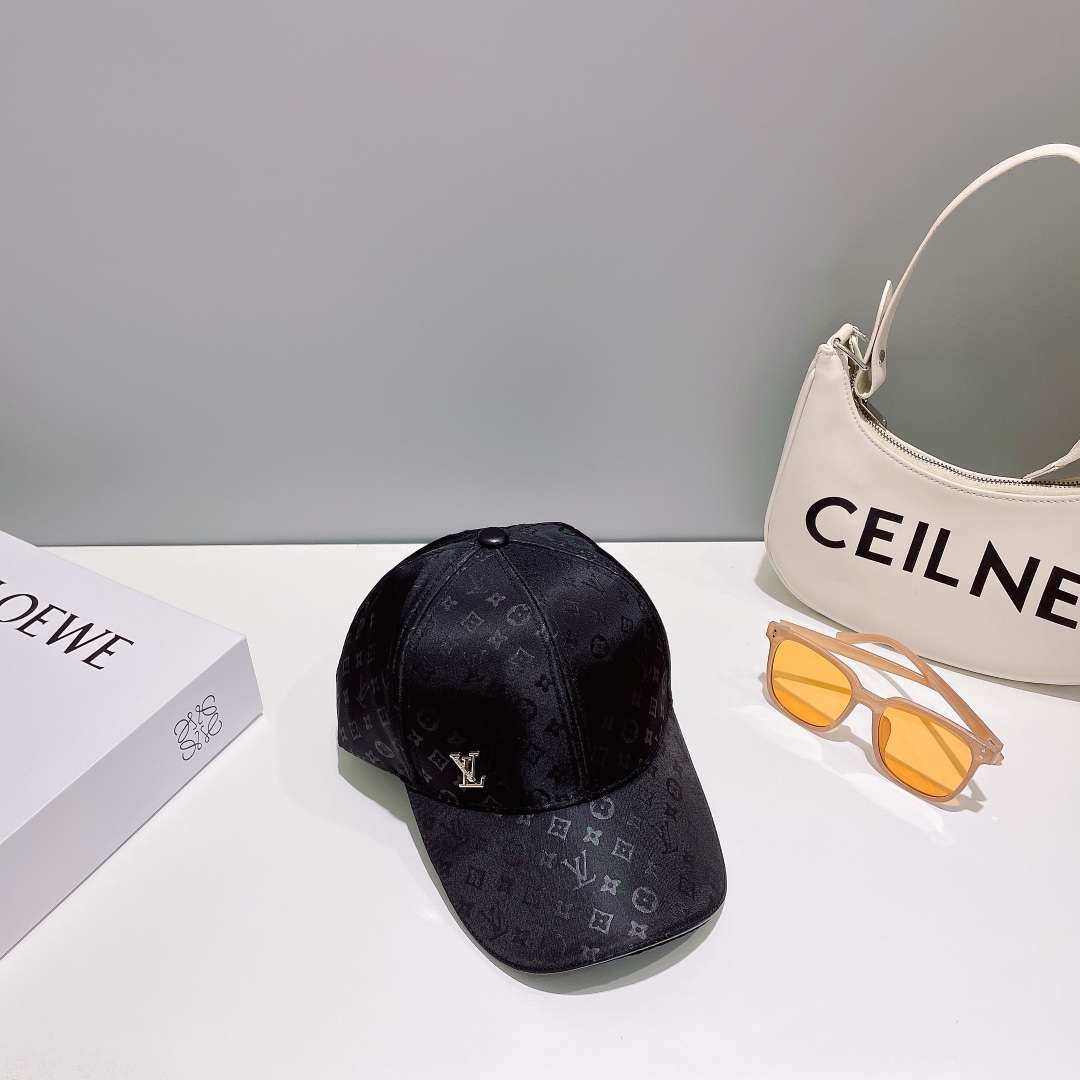 L0vis Vvtt0n Iconic Cap Black For Men