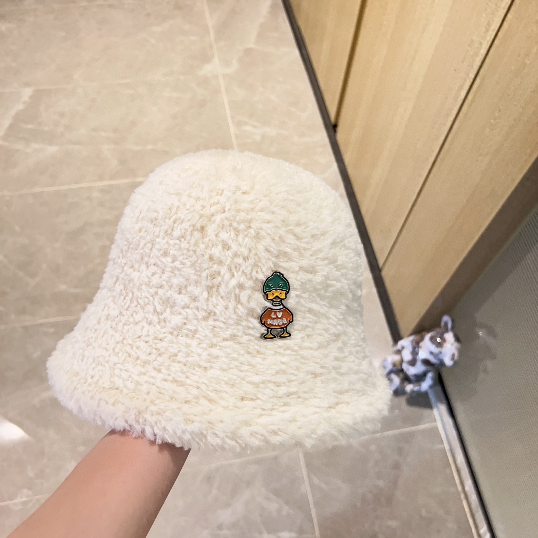 L0vis Vvtt0n Duck Beanie LV White For Women