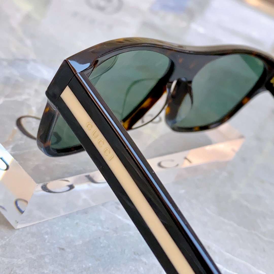 Gvc*1 Square Frame Sunglasses Black For Women