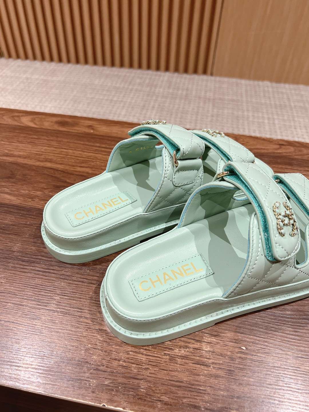 Ch**el Sandals With Ch**el Logo Jade Green For Women
