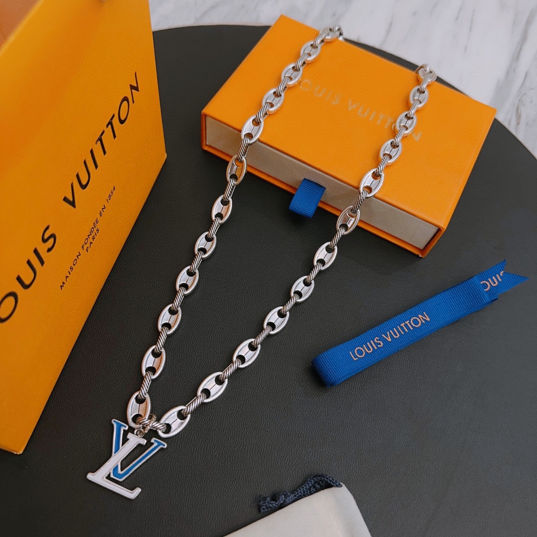 L0vis Vvtt0n Necklace Silver For Women