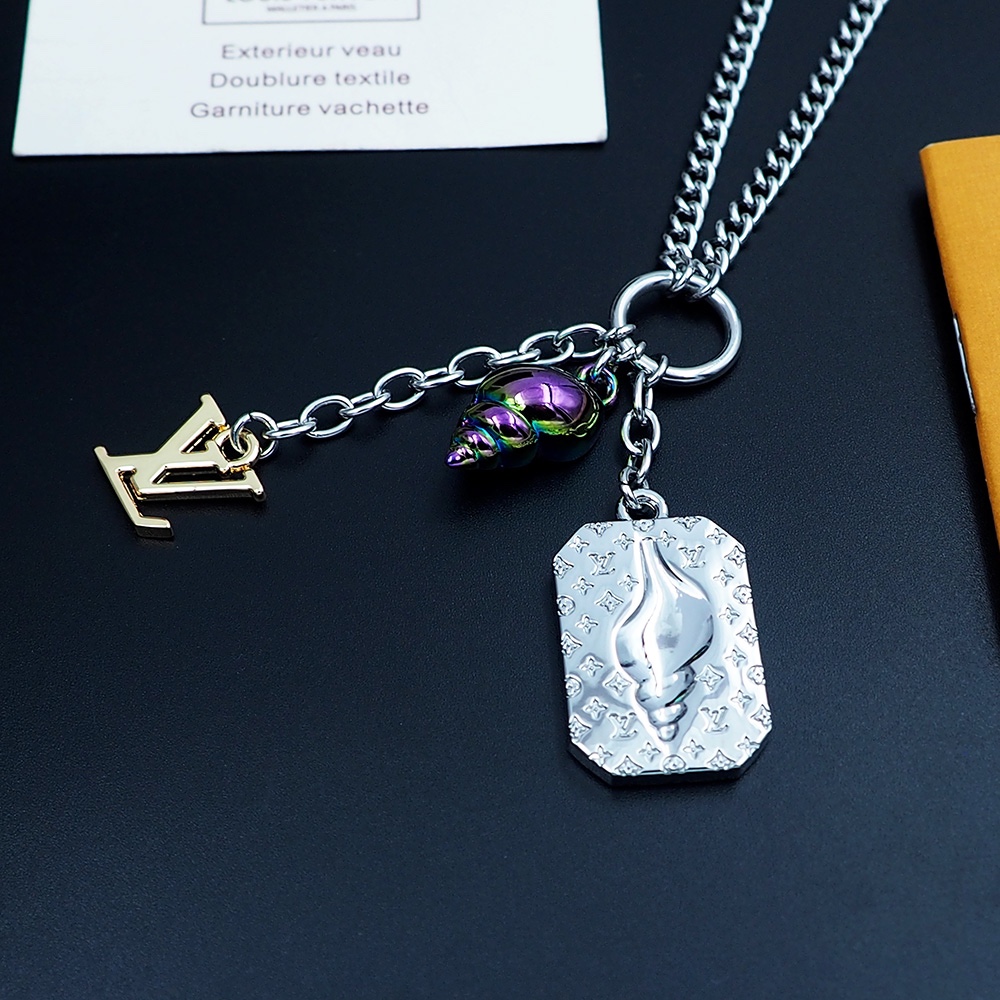 L0vis Vvtt0n Shell Pendant Silver For Men