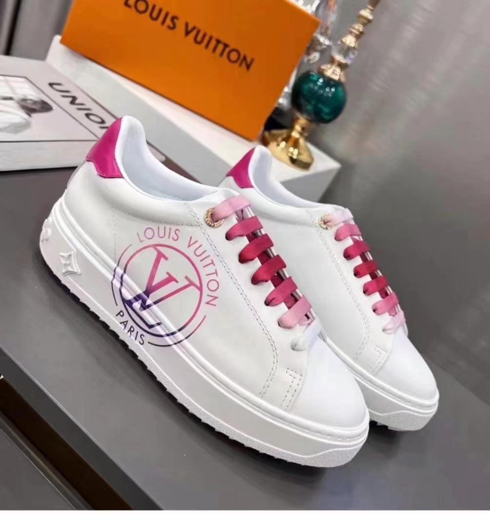 L0vis Vvtt0n Women’s Time Out Sneaker Fuchsia Pink For Women LV 1AA1BN