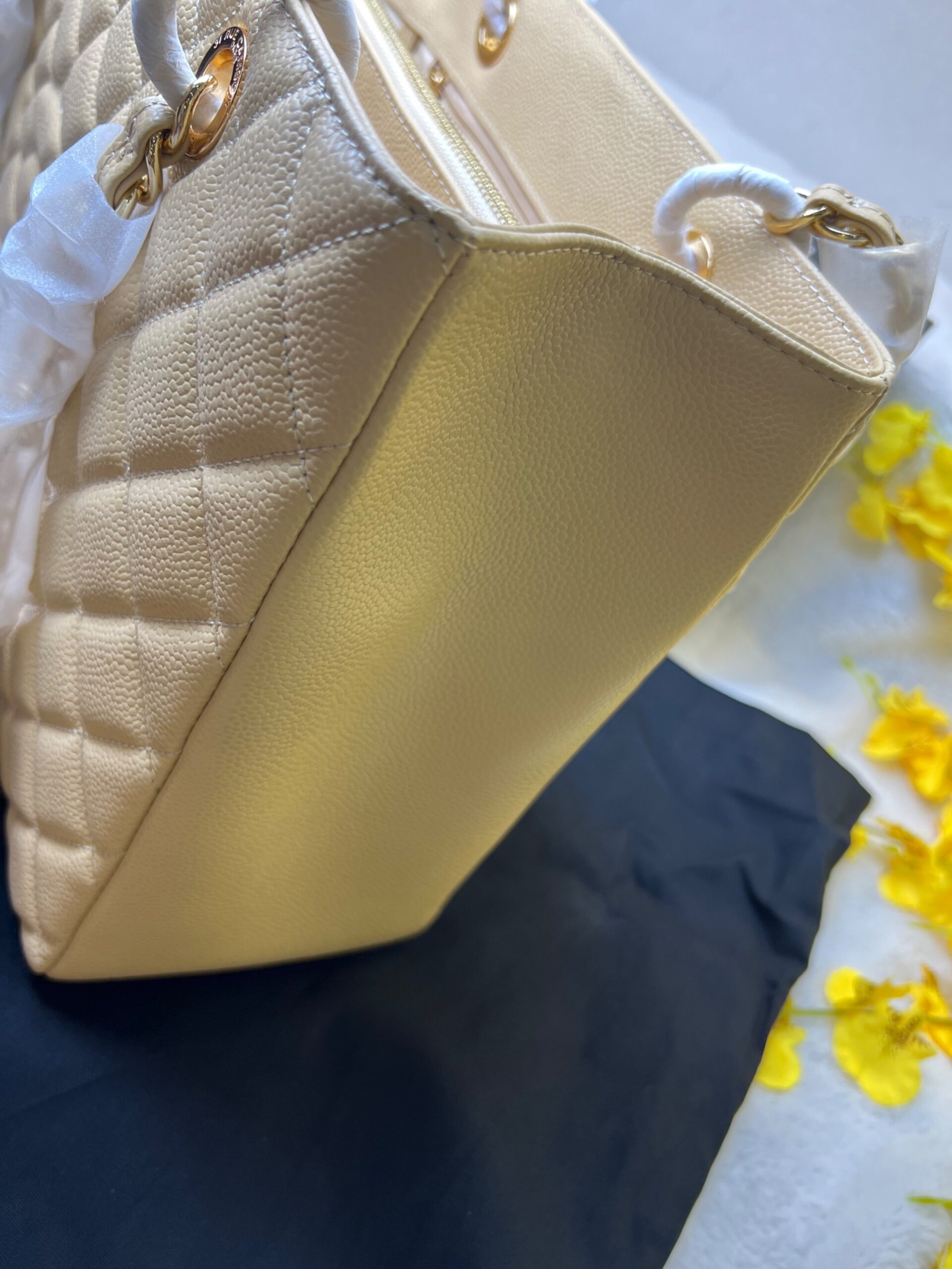 [True-to-ORIGINAL] Ch**el Classic Tote Bag Beige For Women 13.3in/34cm