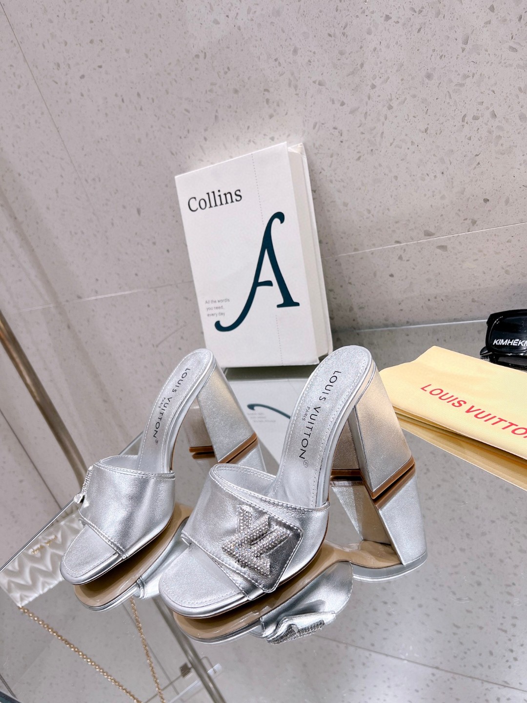 L0vis Vvtt0n Shake Mule Silver For Women 1AB1K9