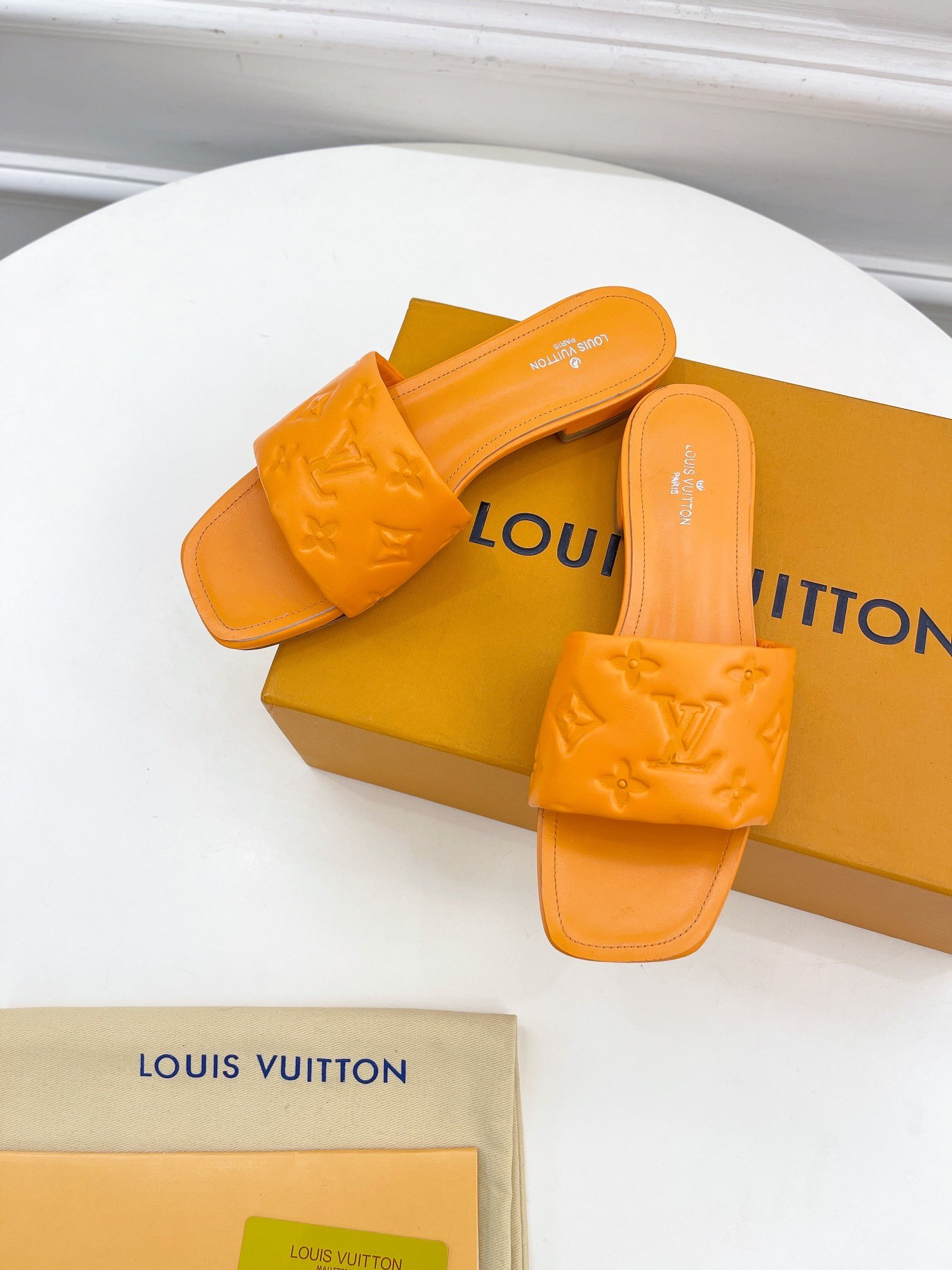 L0vis Vvtt0n Women’s Revival Flat Mule Orange For Women LV