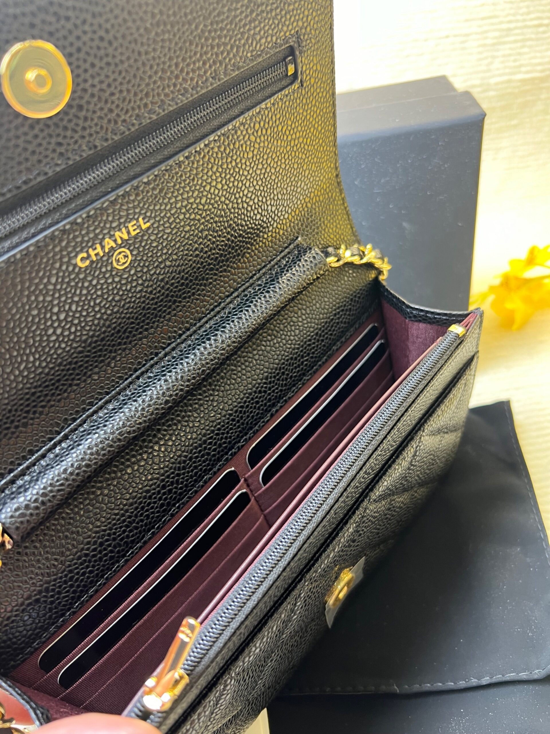 [True-to-ORIGINAL] Ch**el CO-CO Classic Wallet On Chain 19cm/7.5in Gold Toned Hardware For Women Black