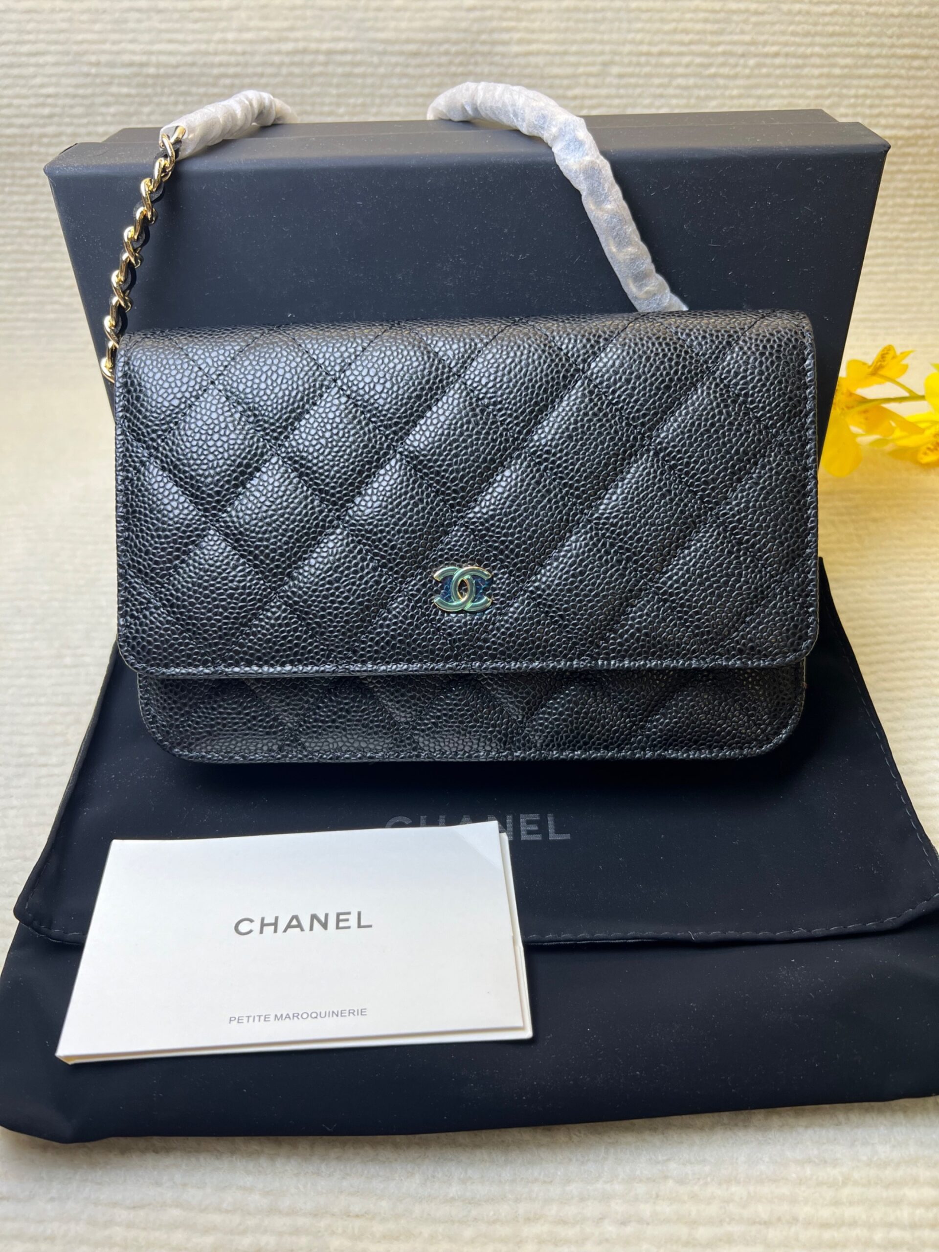 [True-to-ORIGINAL] Ch**el CO-CO Classic Wallet On Chain 19cm/7.5in Gold Toned Hardware For Women Black