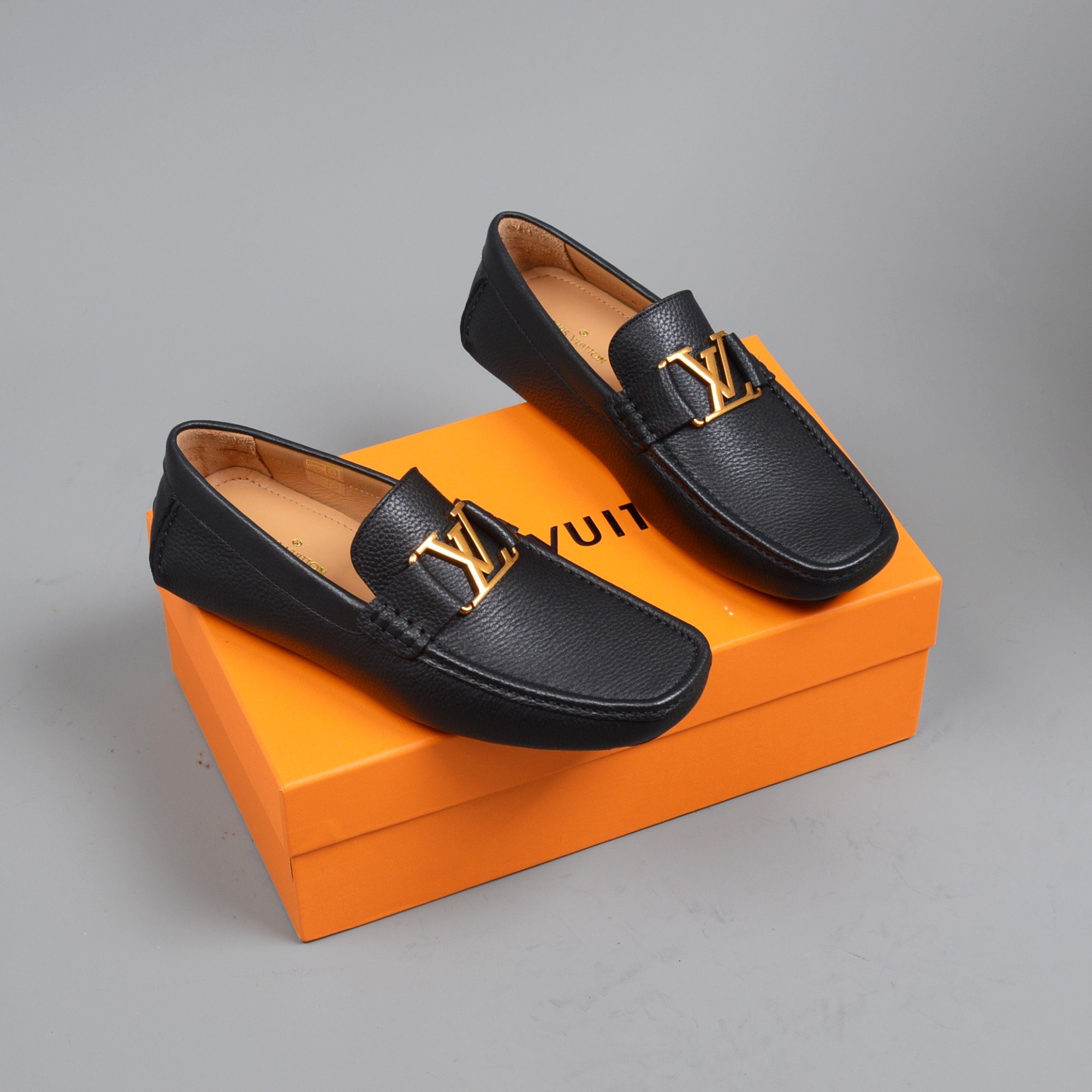L0vis Vvtt0n Monte Carlo Mocassin Black For Men LV