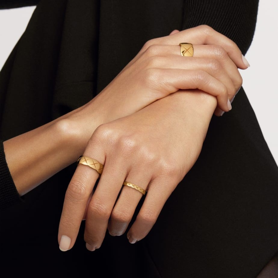 Ch**el Coco Crush Ring Yellow Gold Small Version For Women J10571