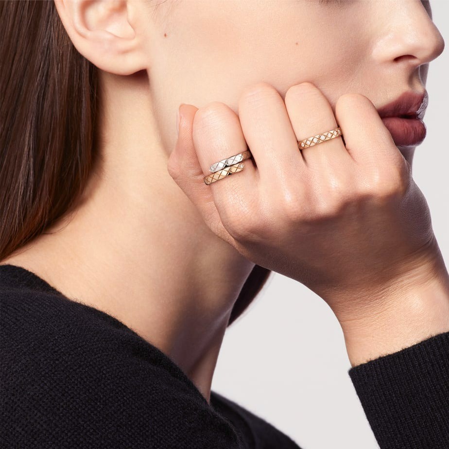 Ch**el Coco Crush Toi Et Moi Ring White/Beige Gold For Women J11971