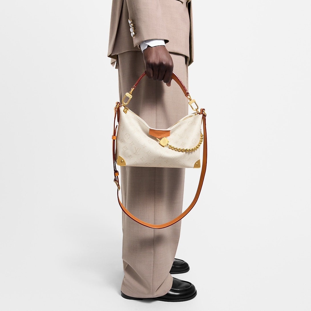 L0vis Vvtt0n Bobo Trunk Bag Off-White For Men 32cm/13in – M14661