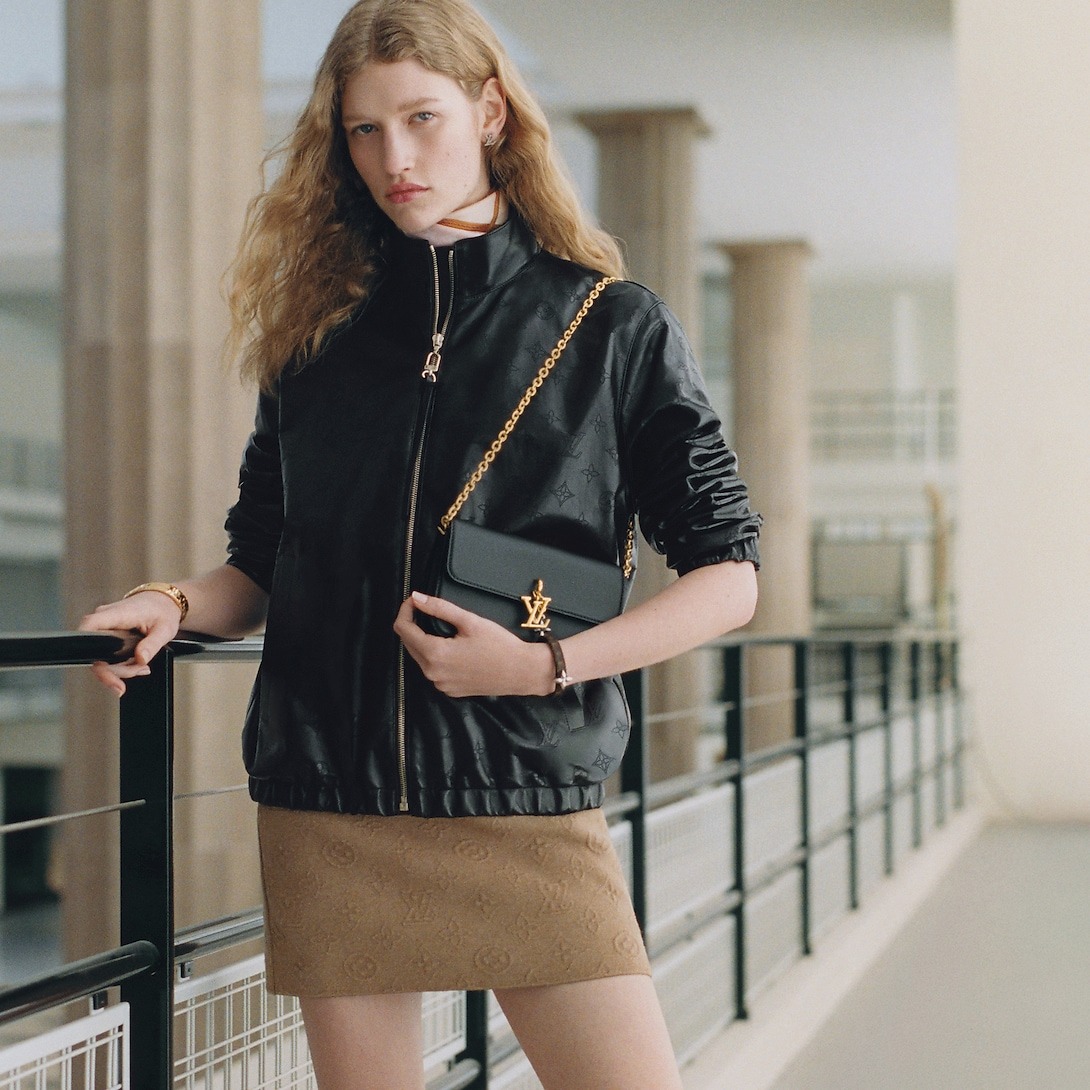 [True-to-ORIGINAL] L0vis Vvtt0n Wallet On Chain LV Bloom Black For Women 7.9in/20cm M14564