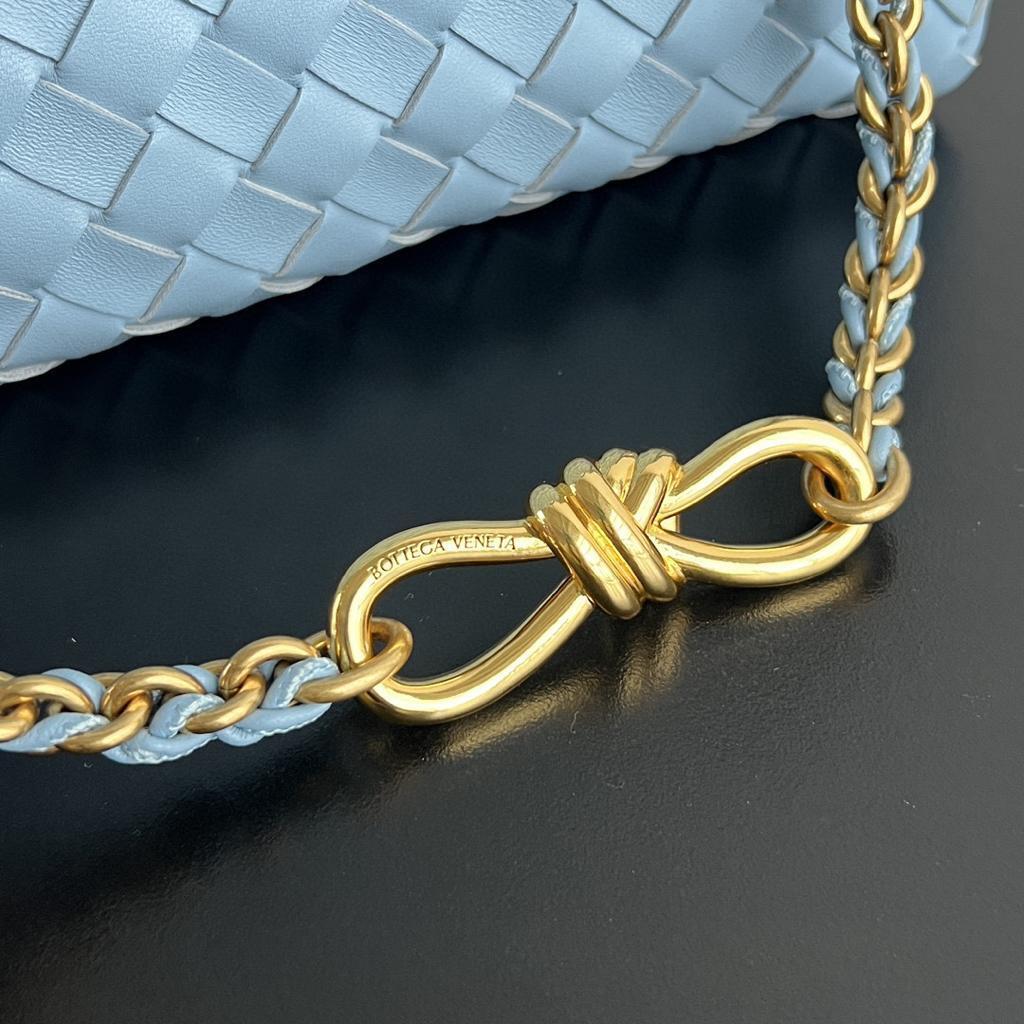 [True-to-ORIGINAL] B0tt*ga Ven*ta Small Andiamo With Chain Bag Blue 25cm/9.8in – 786008VCPP11728