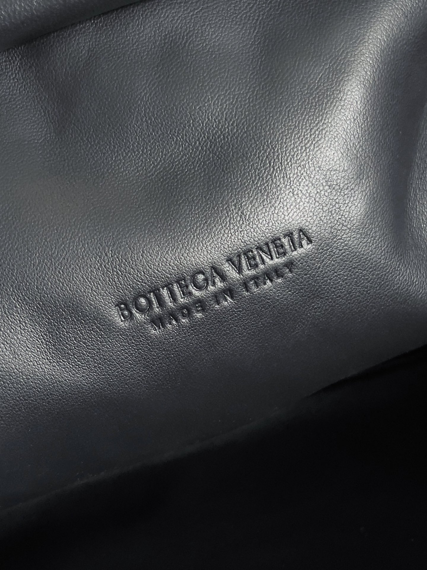 [True-to-ORIGINAL] B0tt*ga Ven*ta Small Lauren 1980 Black For Women 27cm/10.6in