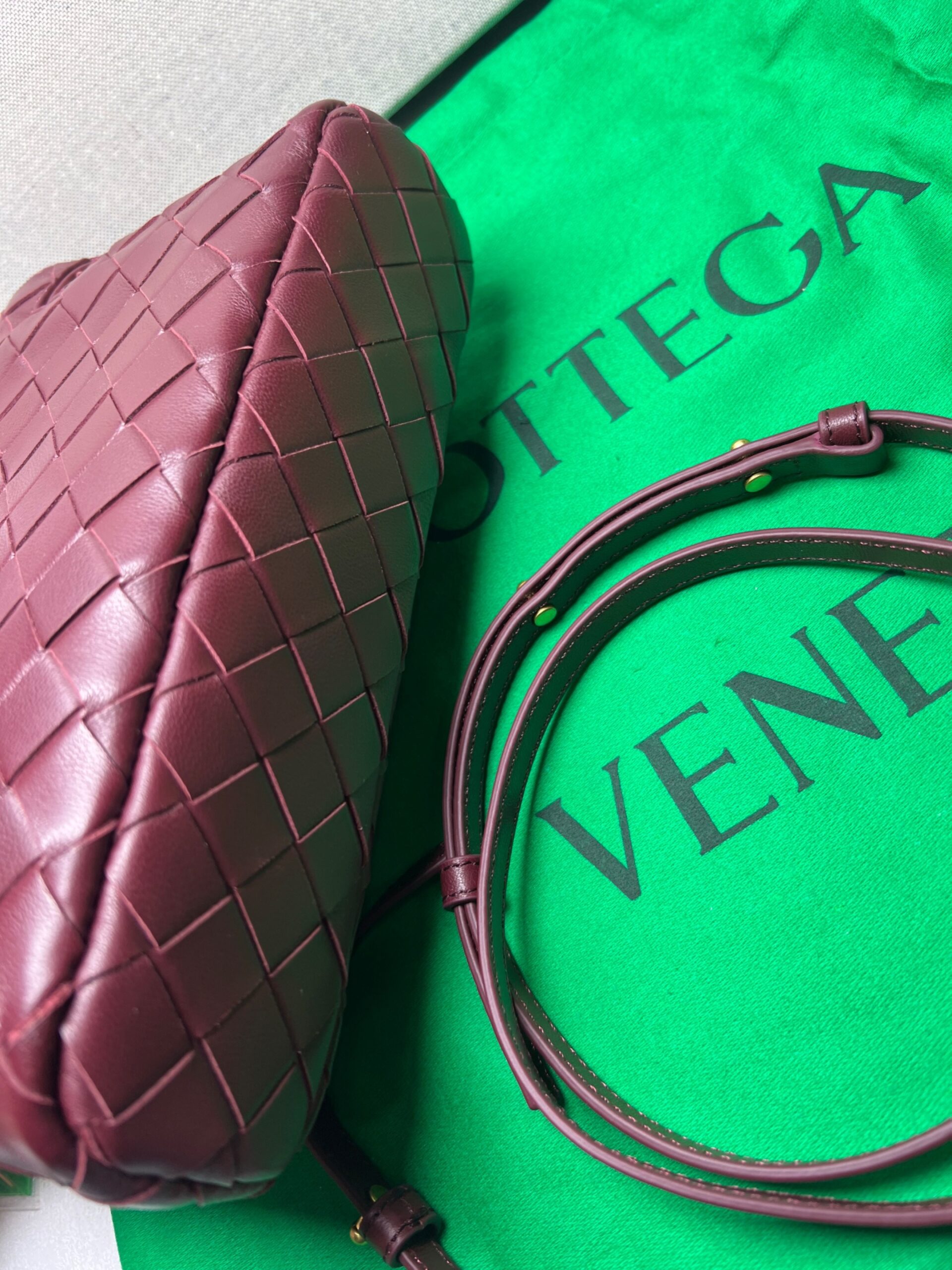 [True-to-ORIGINAL] B0tt*ga Ven*ta Bang Bang Barolo For Women 23cm/9.1in 789109V3IV12247