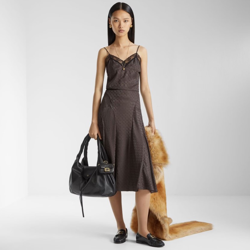 [True-to-ORIGINAL] F**di Spy Bag Black For Women 18.9in/48cm 8BR839AYCTF0KUR