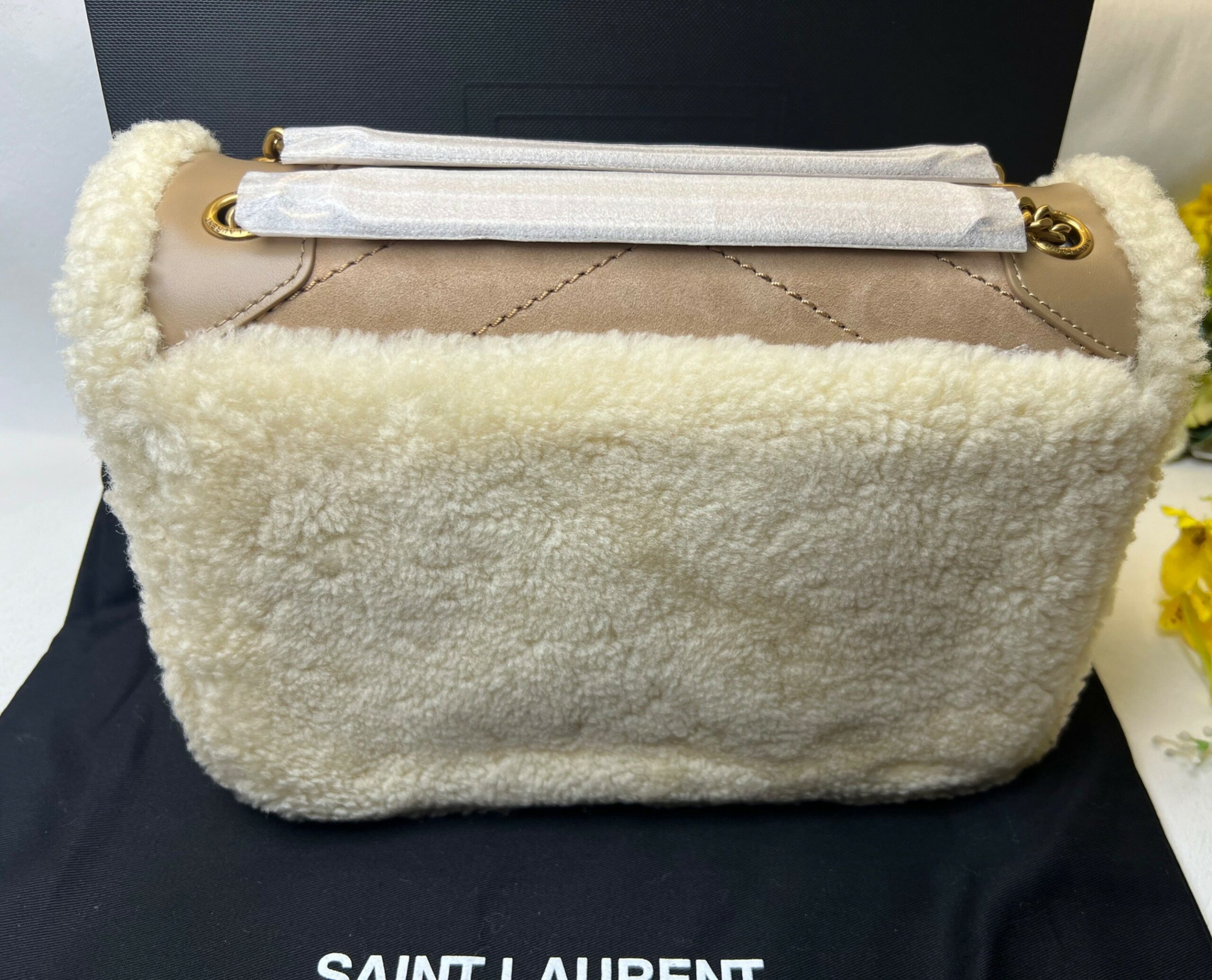 [True-to-ORIGINAL] Sa1nt Lau*nt Taupe Shearling Medium Niki Bag Brown For Women 8.66in/22cm