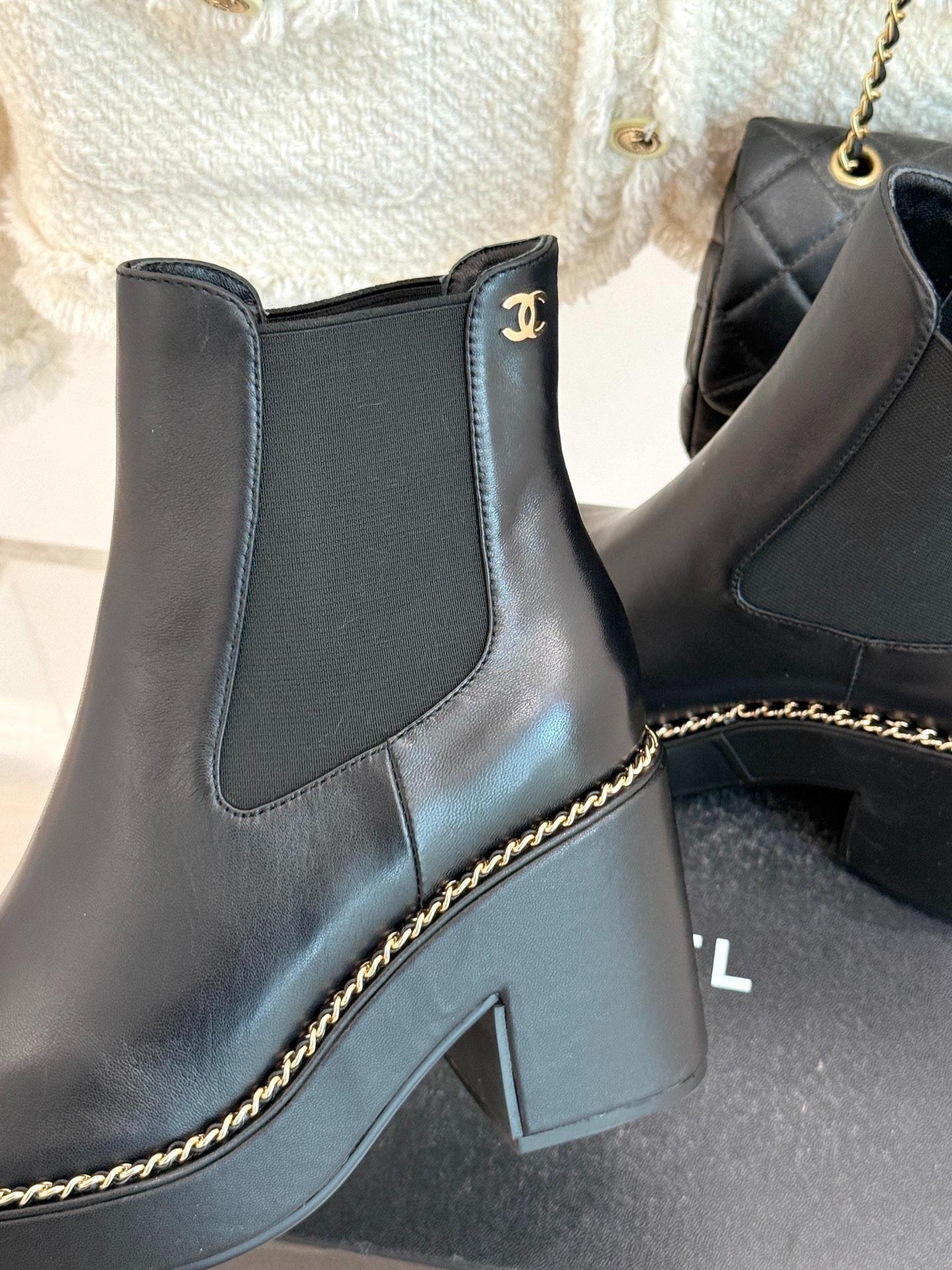 Ch**el Chelsea Chunky Heel Boots Black For Women