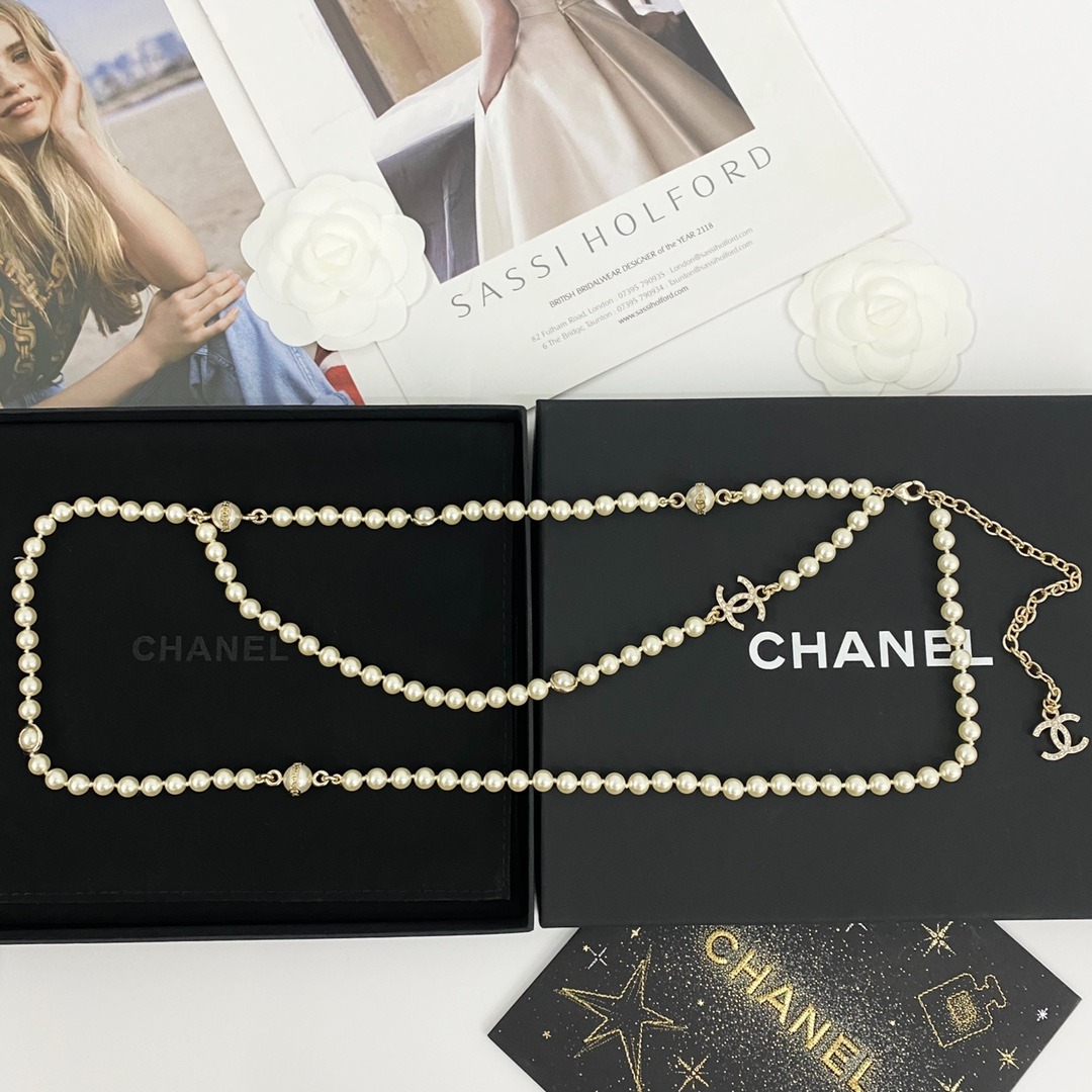 Ch**el Double-Layer Pearl Chain With Logo Charms For Women