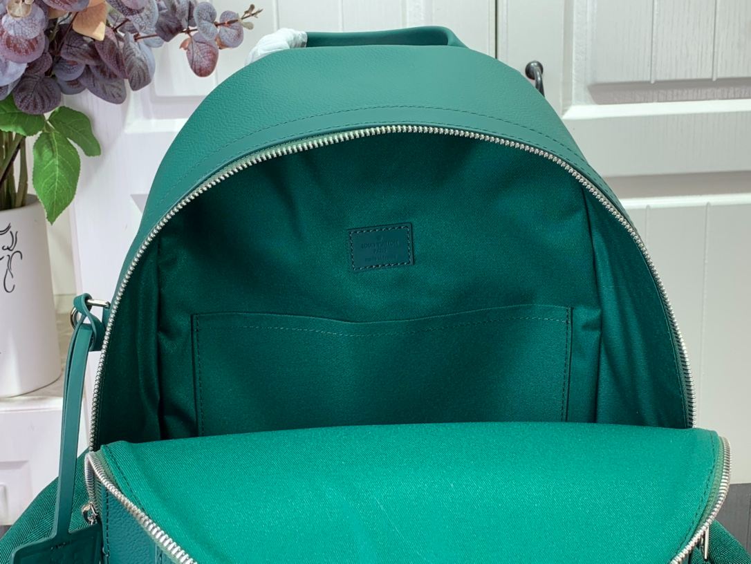 [True-to-ORIGINAL] L0vis Vvtt0n LV Aerogram Backpack Green For Men, Men’s Bags 43cm LV