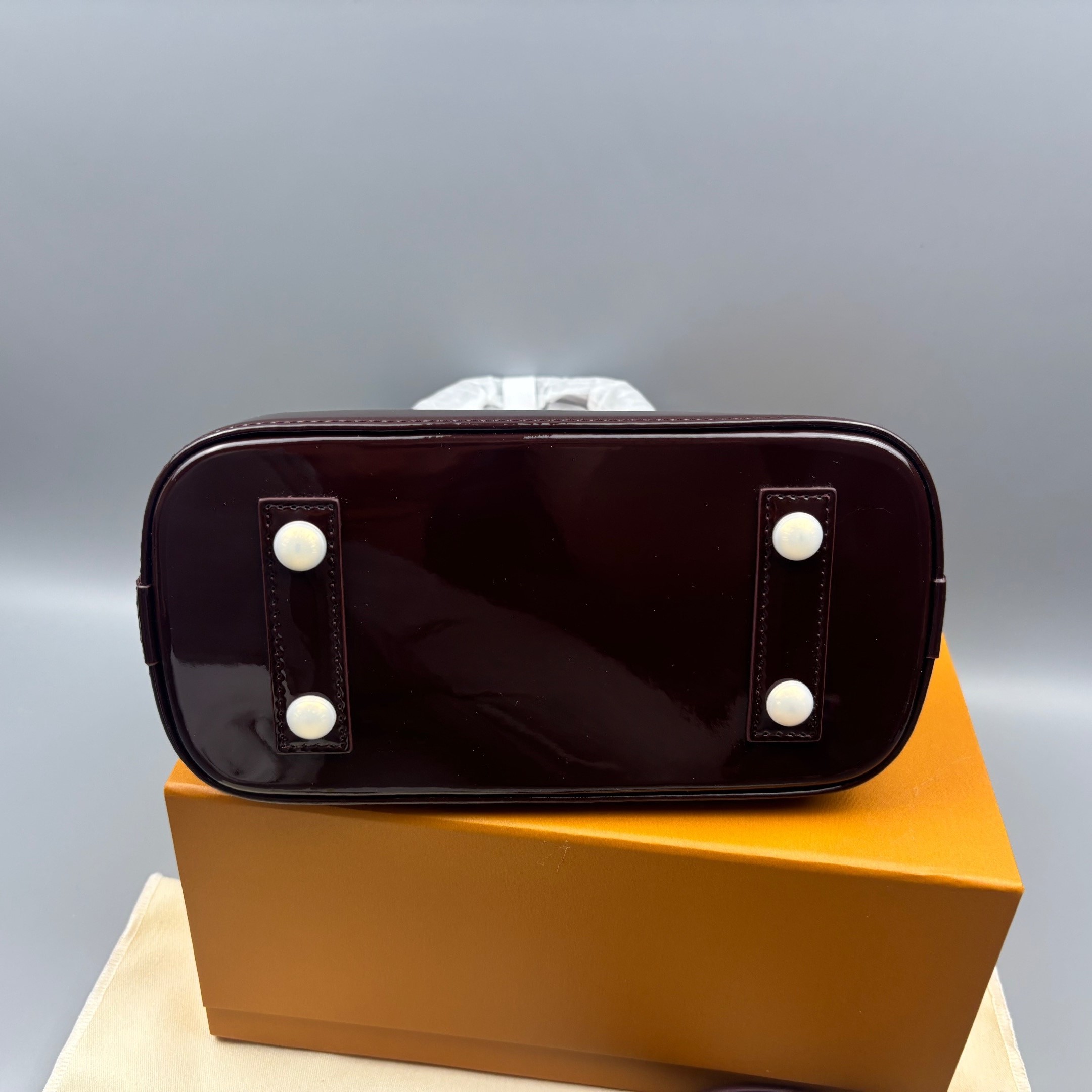 [True-to-ORIGINAL] L0vis Vvtt0n Alma BB Burgundy For Women 9.3in/23.5cm