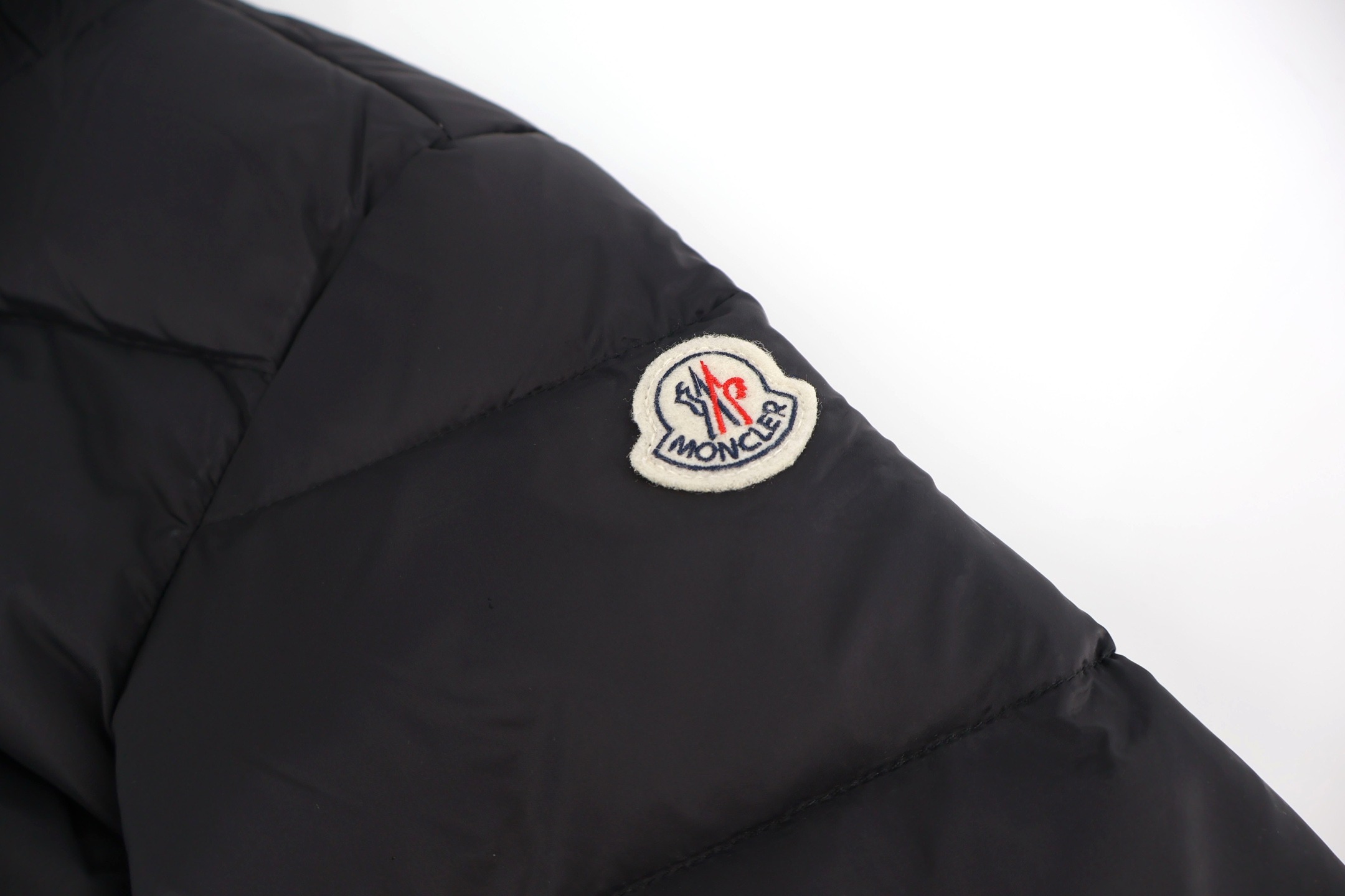Moncler Boed Hooded Shearling-Trimmed Short Down Jacket Black For Women