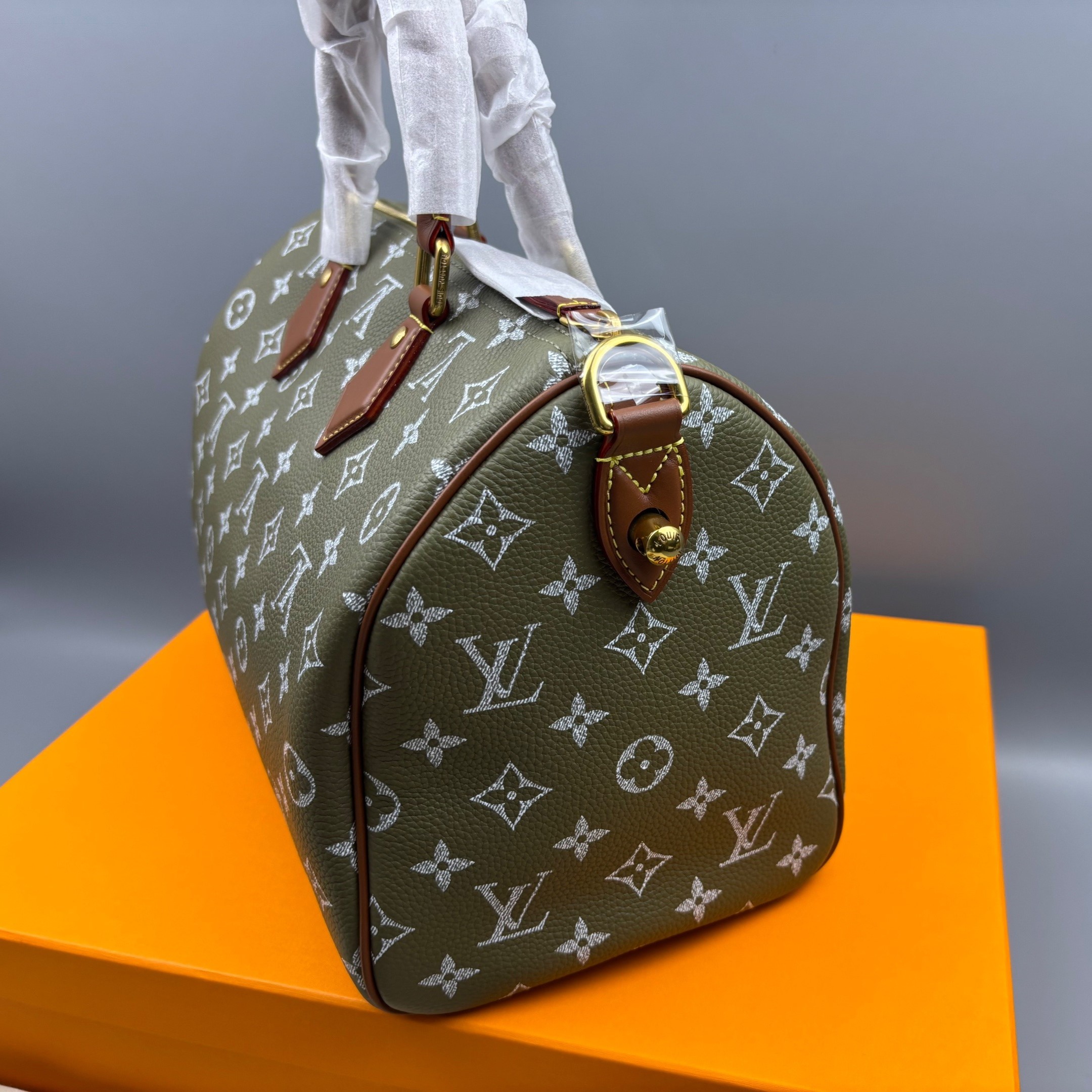 [True-to-ORIGINAL] L0vis Vvtt0n Speedy P9 Bandoulière 30 Green Sancha For Men 11.8in/30cm M15241