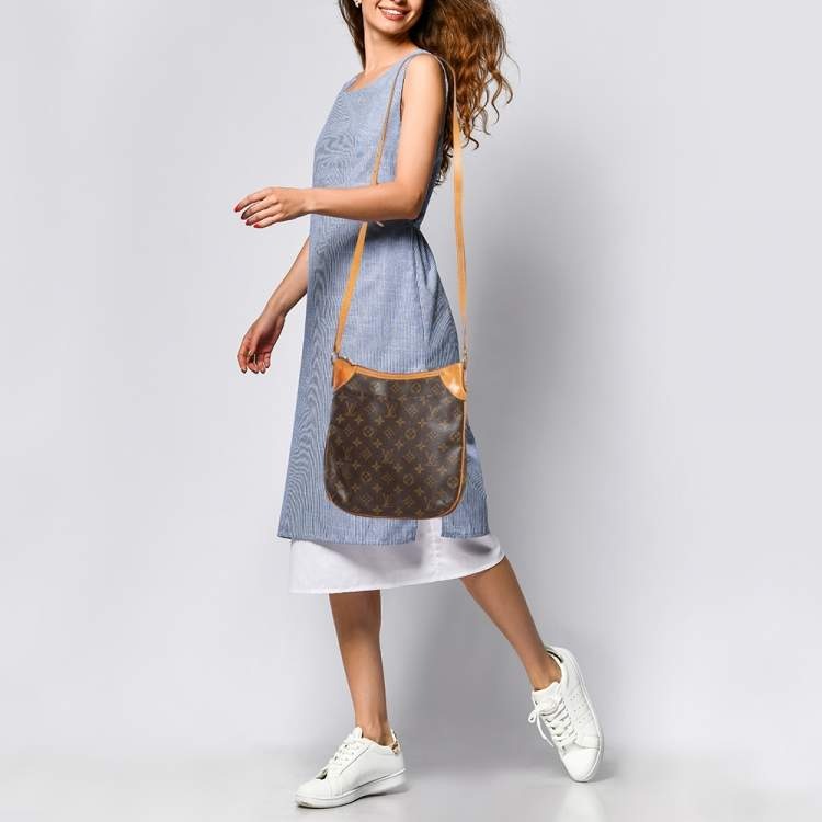 L0vis Vvtt0n Odeon PM Monogram Canvas Shoulder Bag For Women 10.2in/26cm M56390