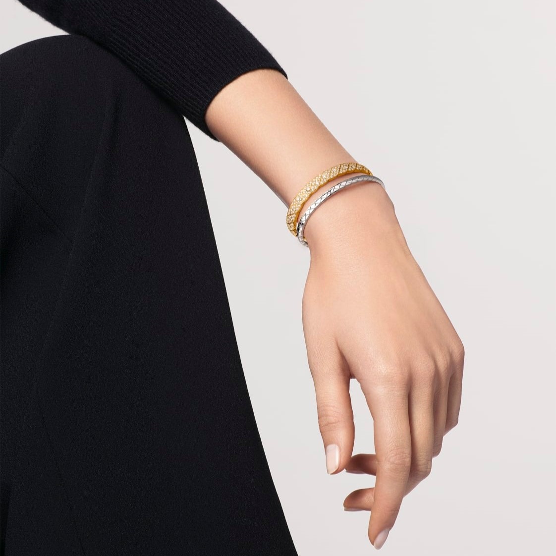 Ch**el Coco Crush Bracelet Gold Hardware For Women J13650