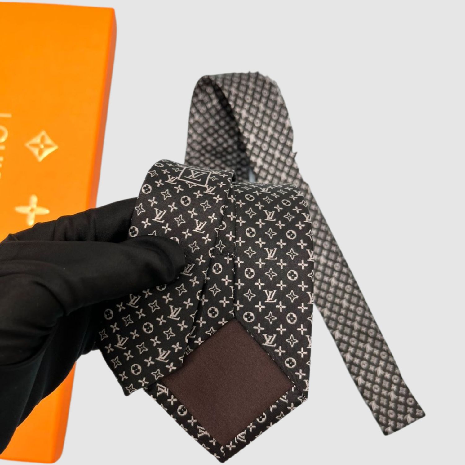 L0vis Vvtt0n Monogram Classic Tie Black LV Men Tie