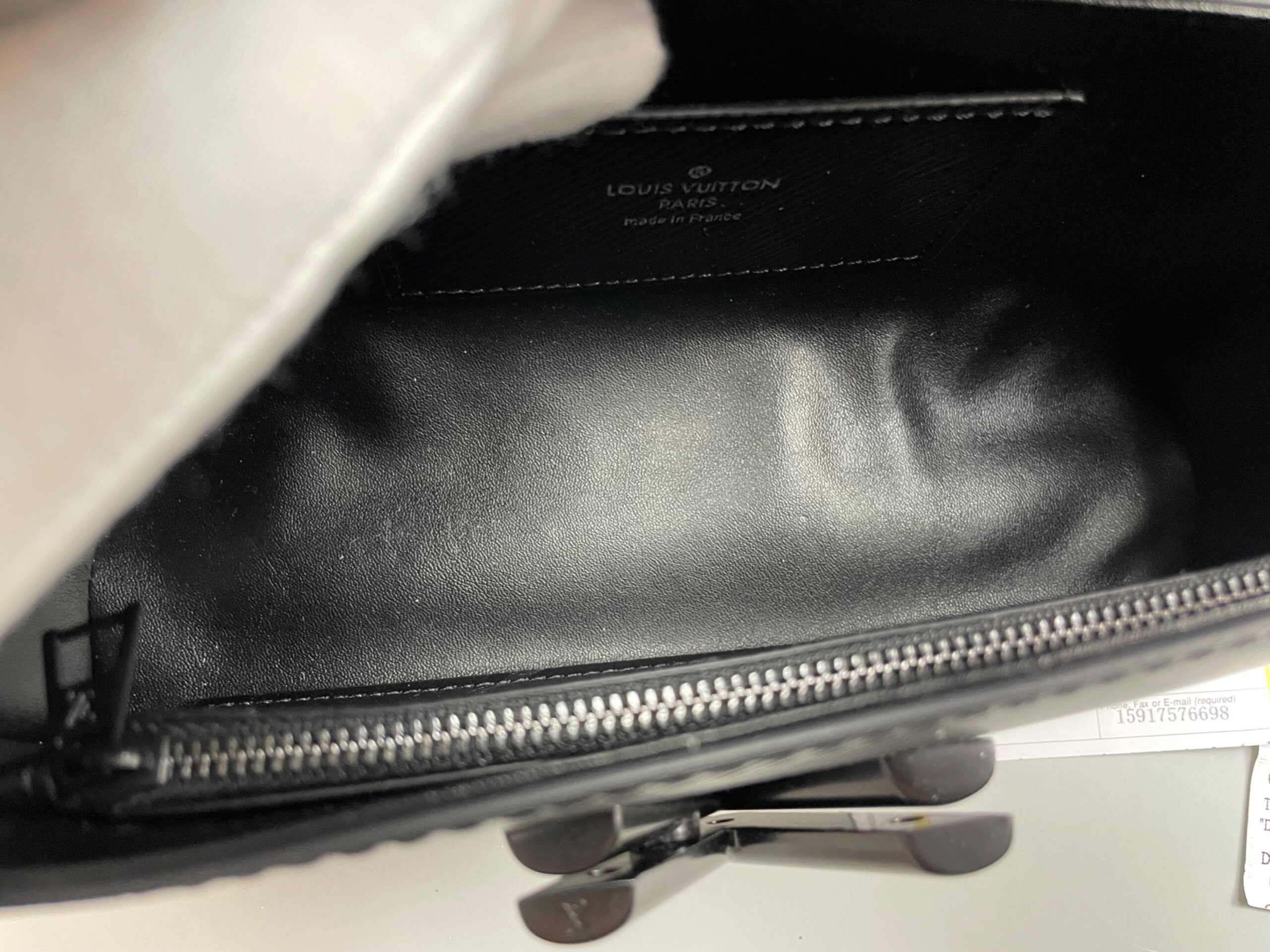 L0vis Vvtt0n Twist West Black For Women 24cm/9.3in – M25336