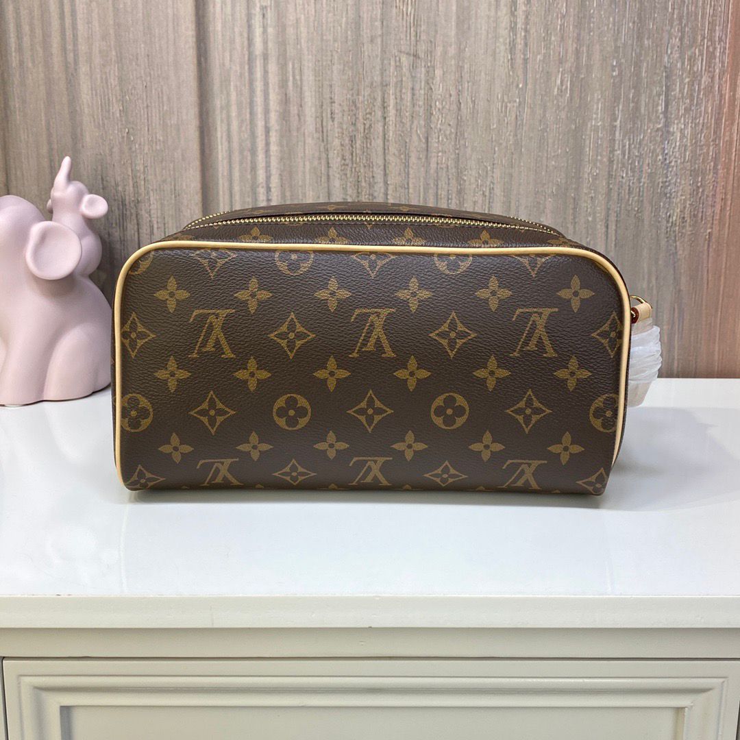 L0vis Vvtt0n King Size Toiletry Monogram Canvas 11in/28cm LV M47528