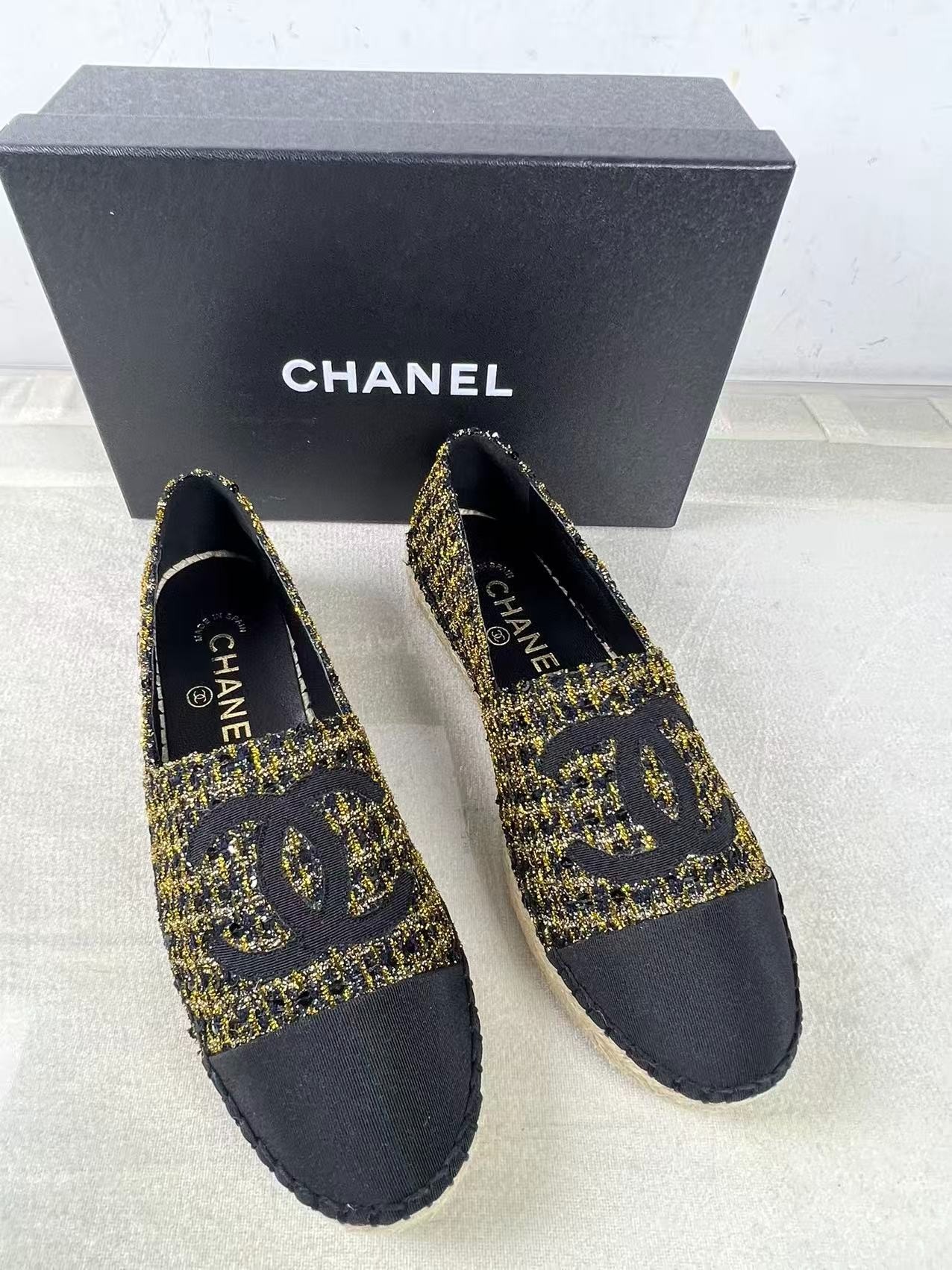 Ch**el Espadrilles Tweed Black/Gold For Women