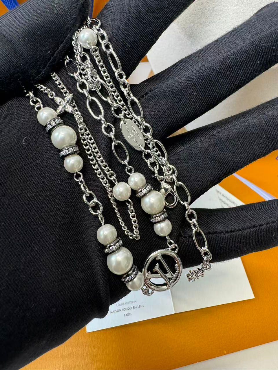 L0vis Vvtt0n Midnight Pearl Necklace For Women