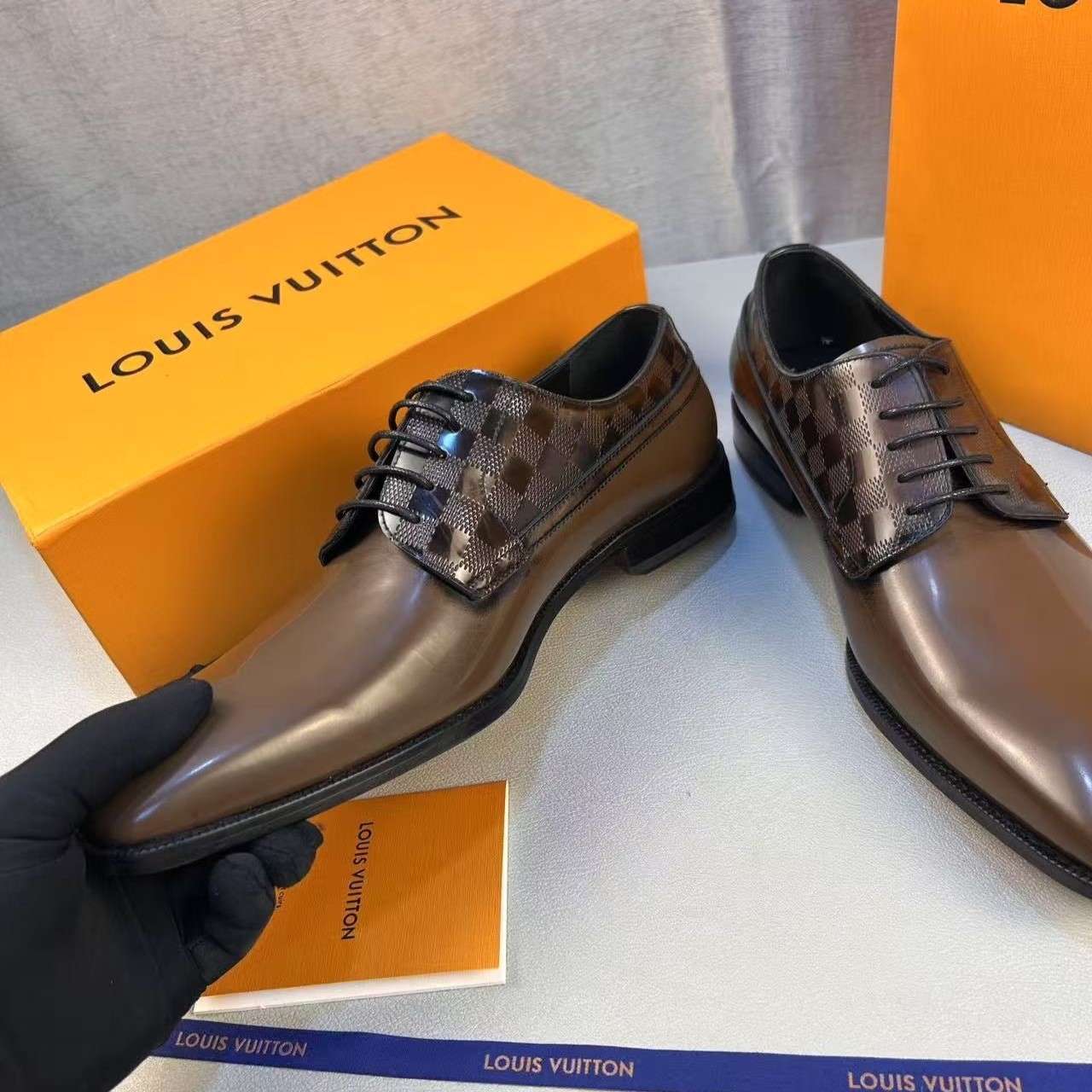 L0vis Vvtt0n Minister Derby Brown For Men