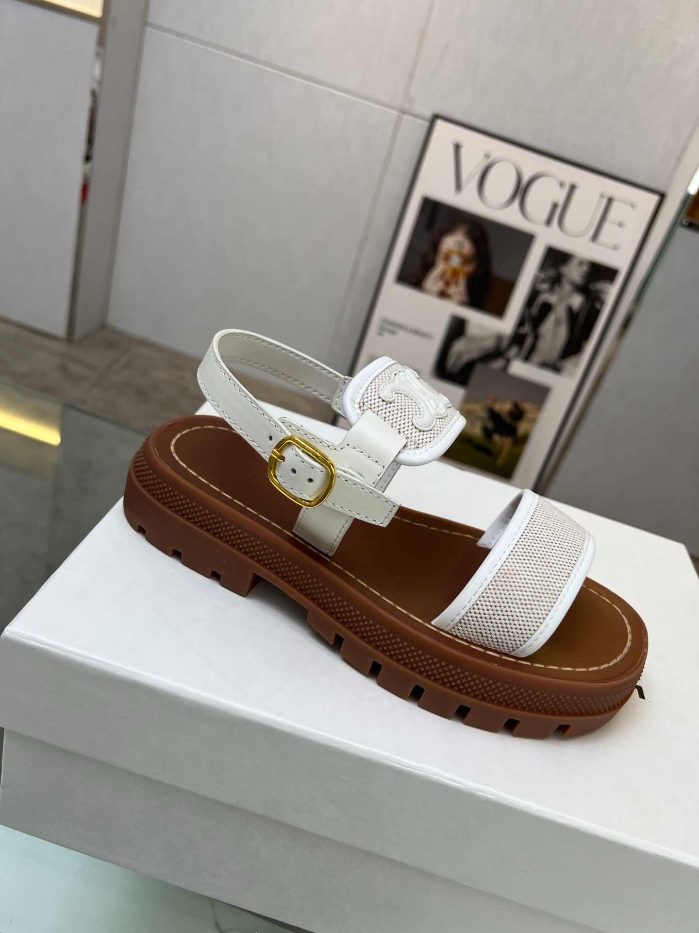 Ce1i*e Clea Triomphe Sandal White For Women