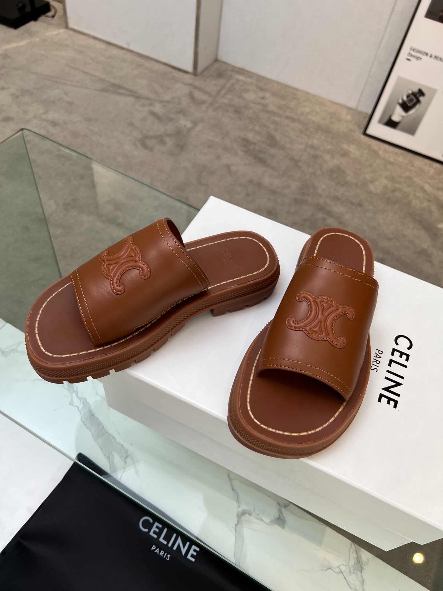 Ce1i*e Clea Triomphe Slide Brown For Women 348513778C.04LU