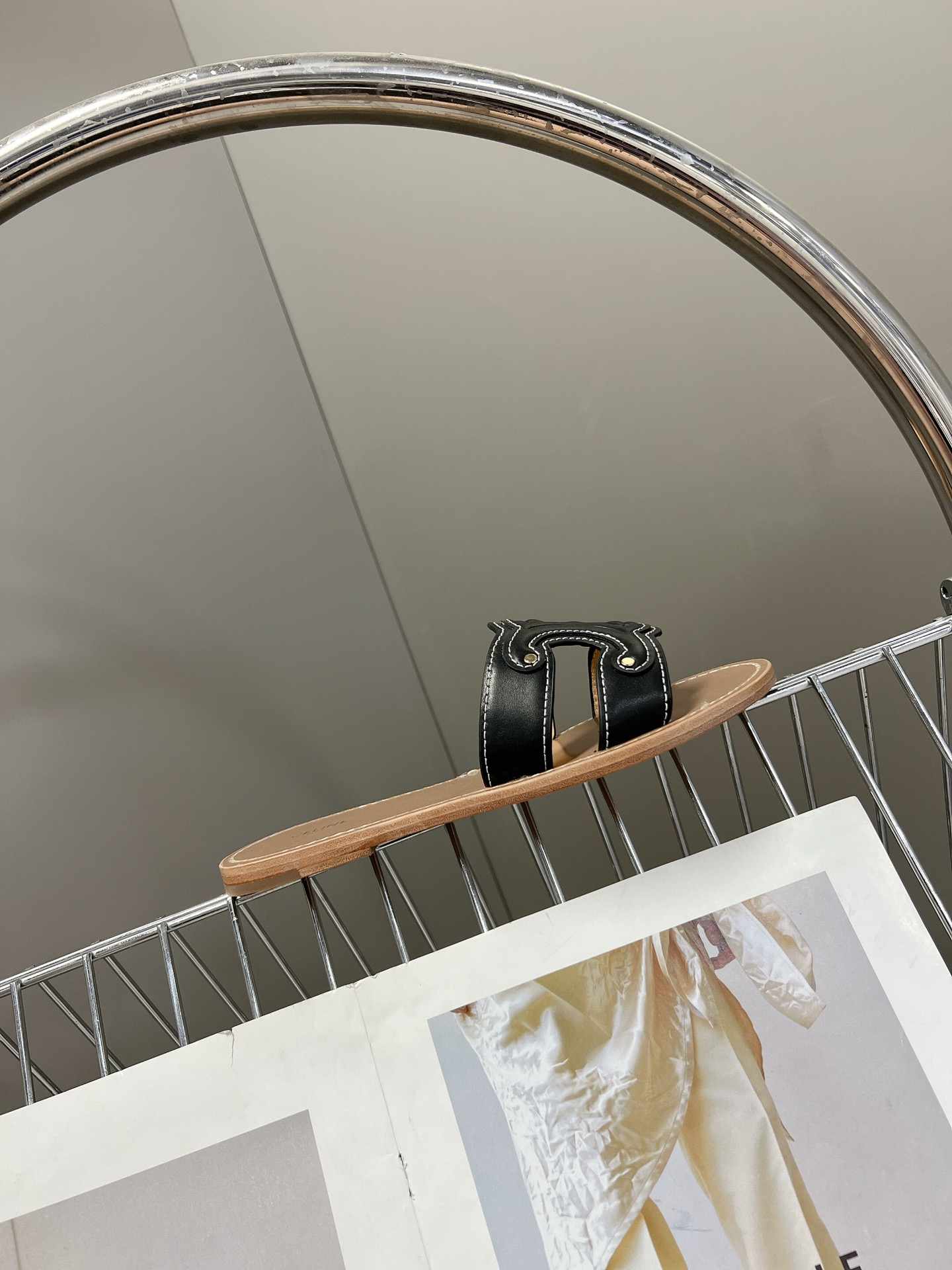 Ce1i*e Triomphe Mule Black For Women 352413767C.38NO