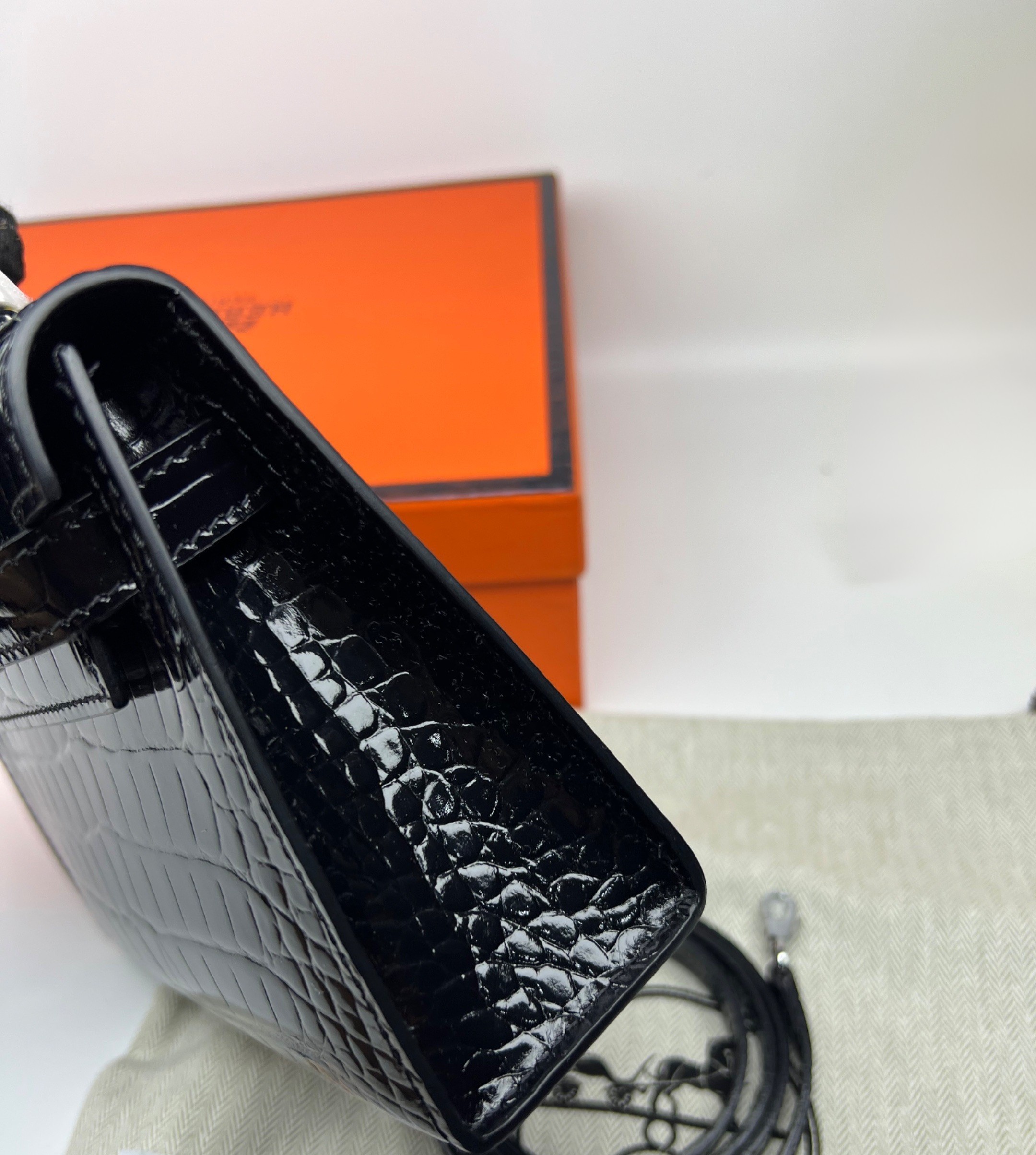 H**me5 Mini Kelly 19 Black Silver Toned Hardware Bag For Women, Women’s Handbags, Shoulder Bags 7.5in/19cm