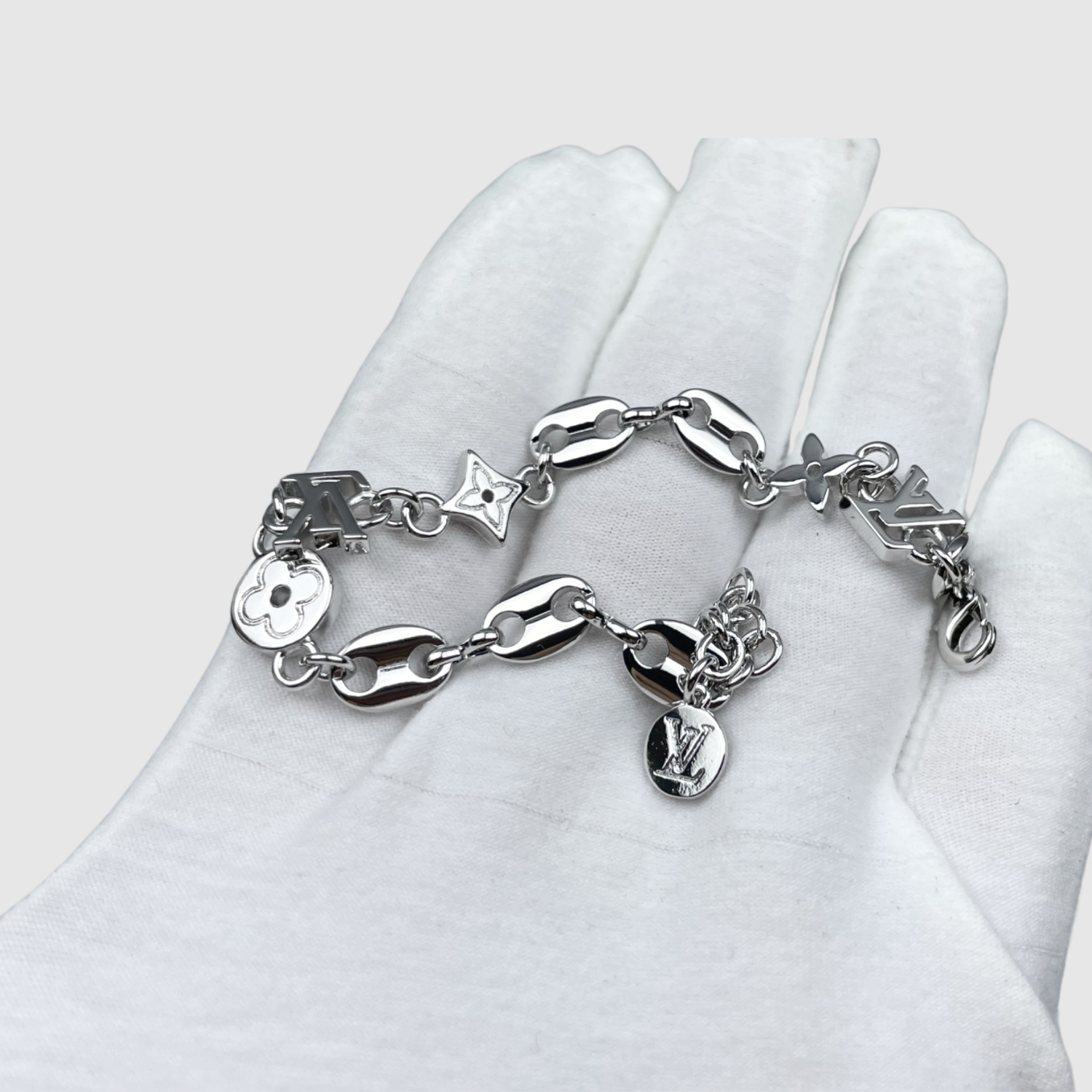 L0vis Vvtt0n Sailor Necklace Silver-Toned