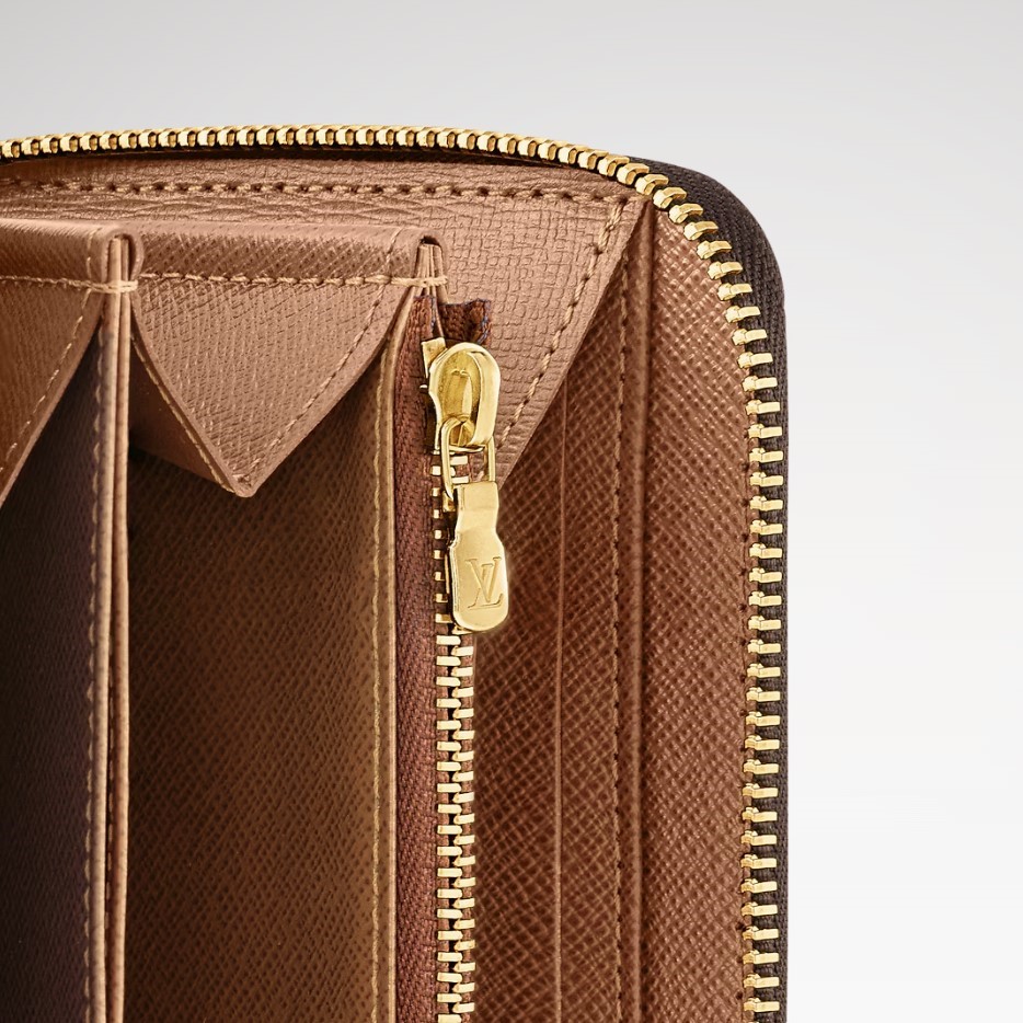 L0vis Vvtt0n Zippy Wallet Monogram Canvas For Women, Women’s Wallet 4.1in/10.5cm LV M42616